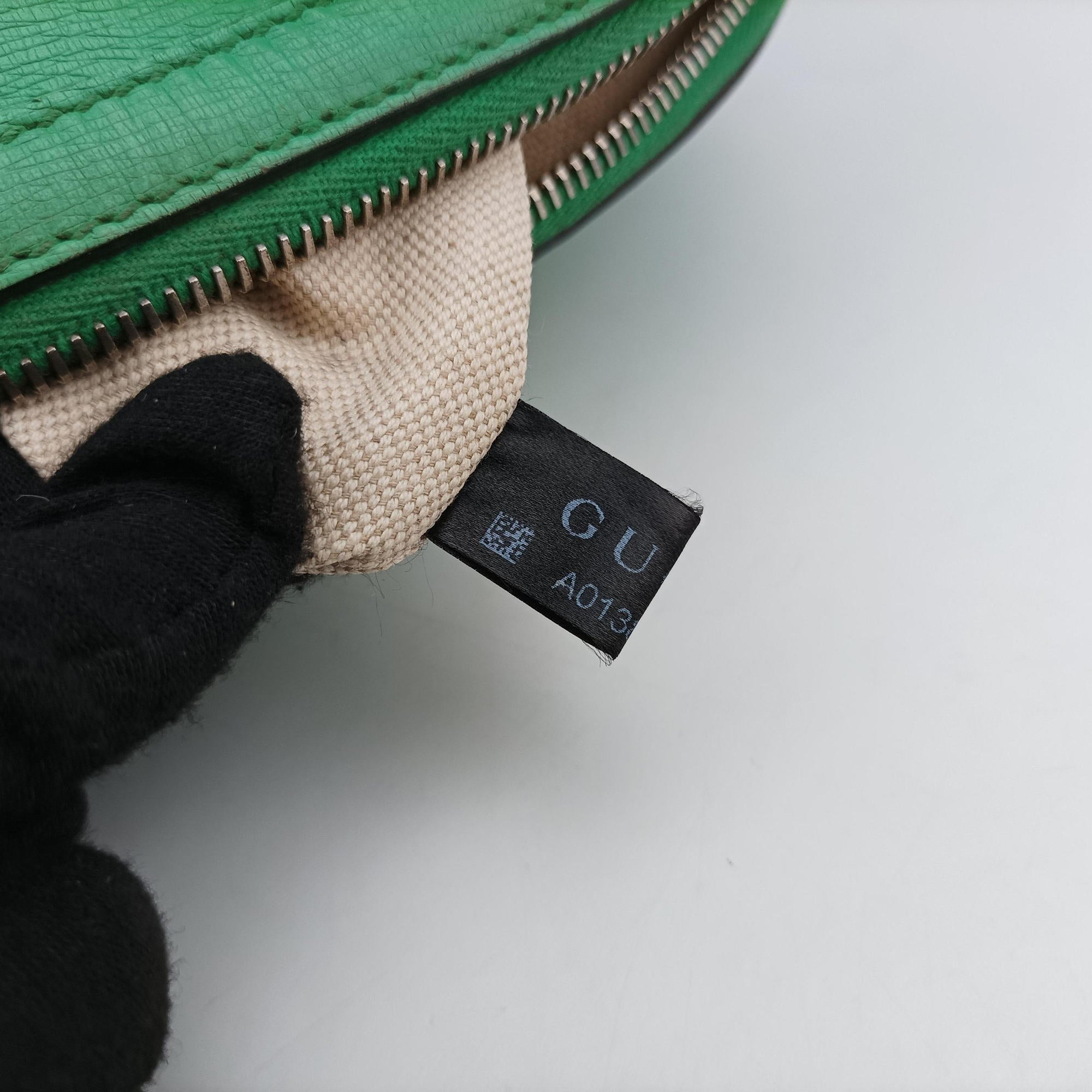 Pre-owned Gucci Microguccissima Green Leather 309617 shoulderbag | stylenewstar