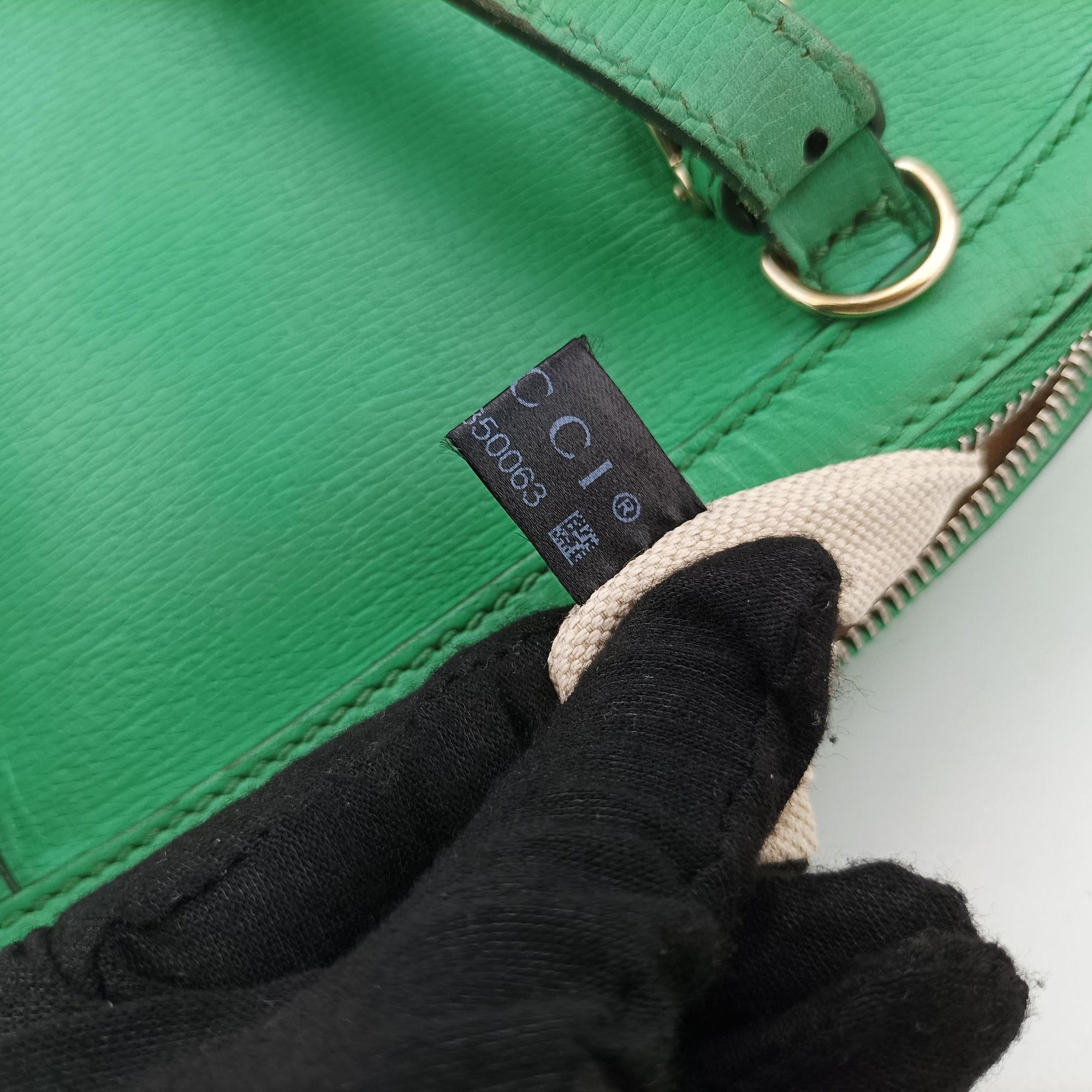 Pre-owned Gucci Microguccissima Green Leather 309617 shoulderbag | stylenewstar