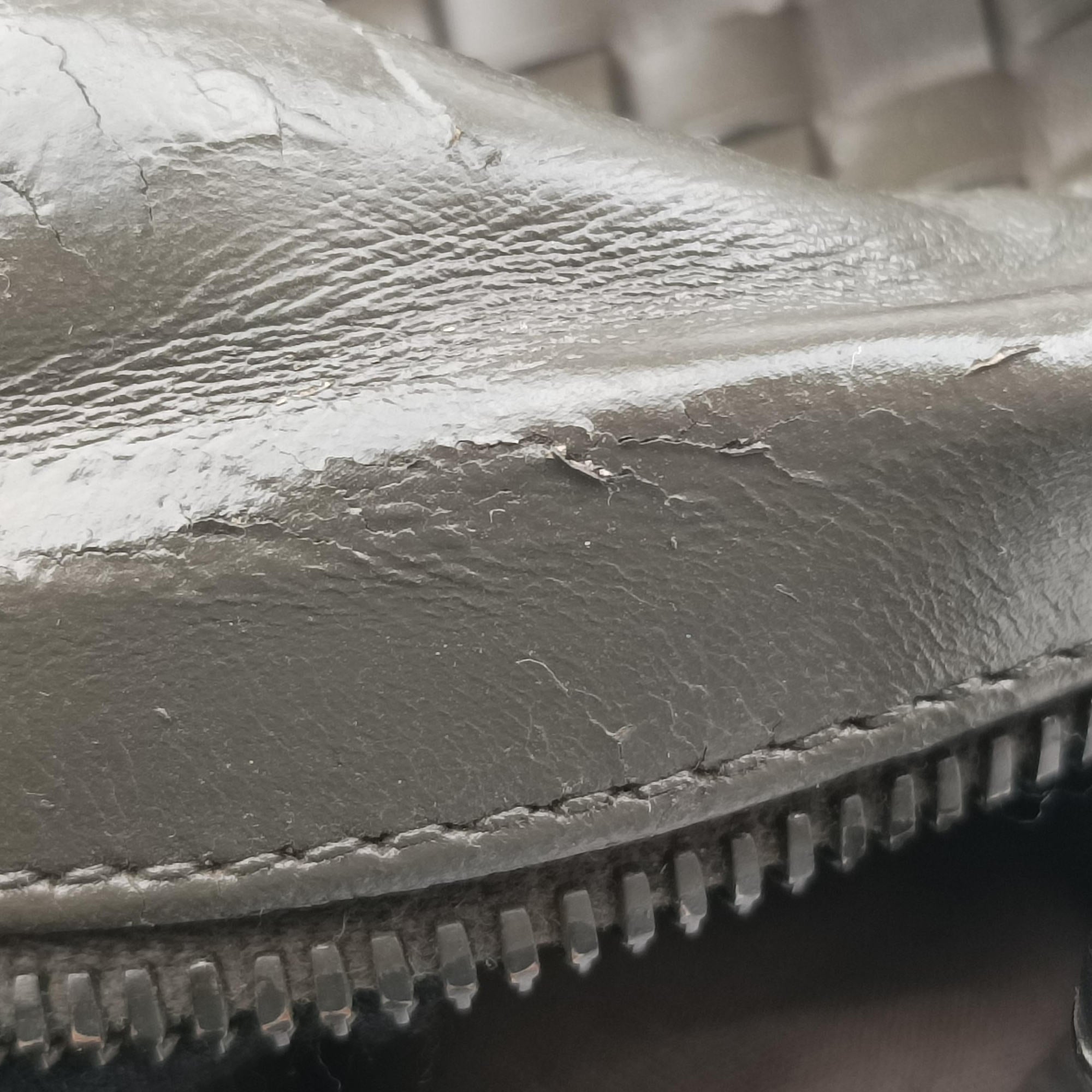 Pre-owned Bottega Veneta Intrecciato Grey lambskin  shoulderbag | stylenewstar