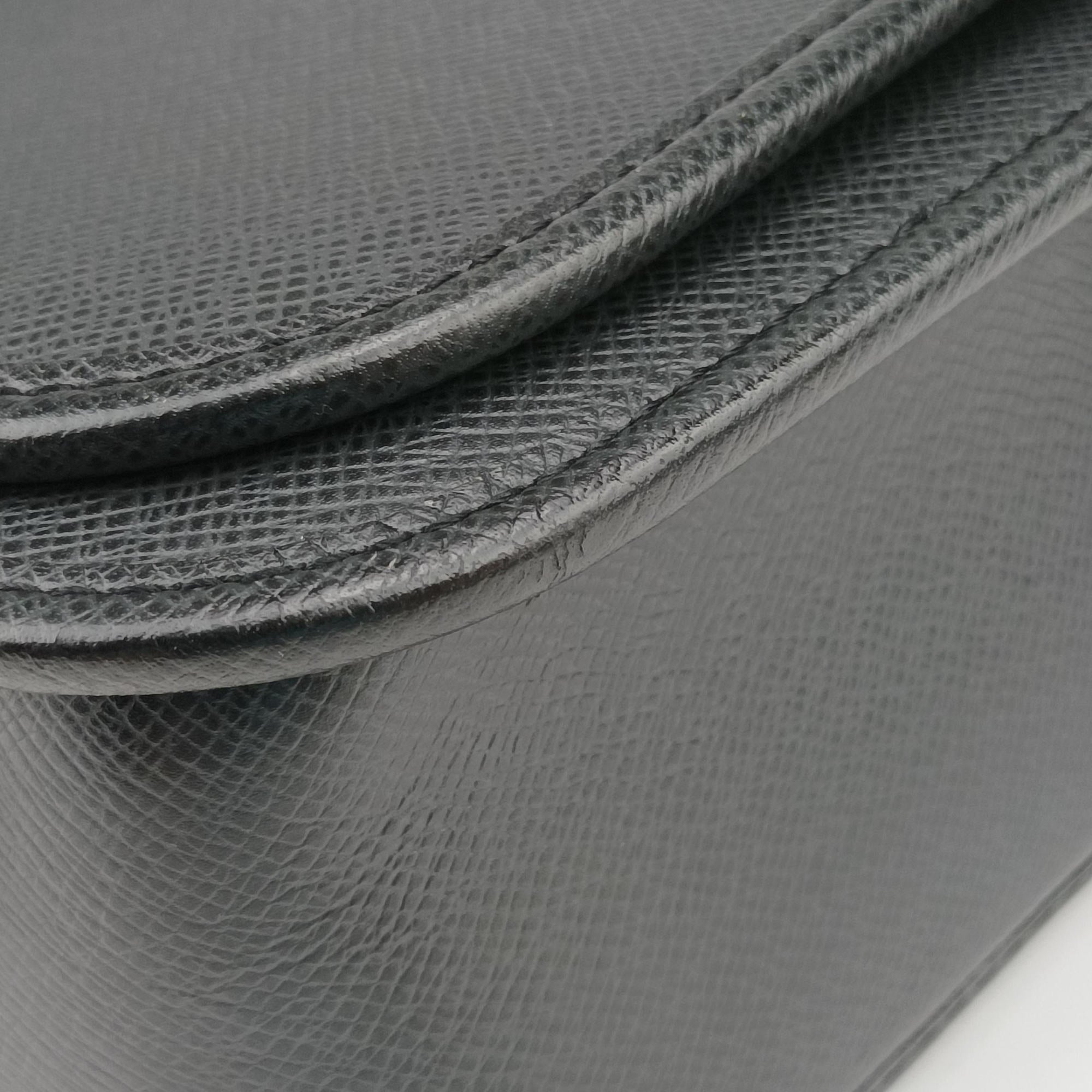 Pre-owned Louis Vuitton ANDREI ARDOISE Taiga M32482 shoulderbag | stylenewstar