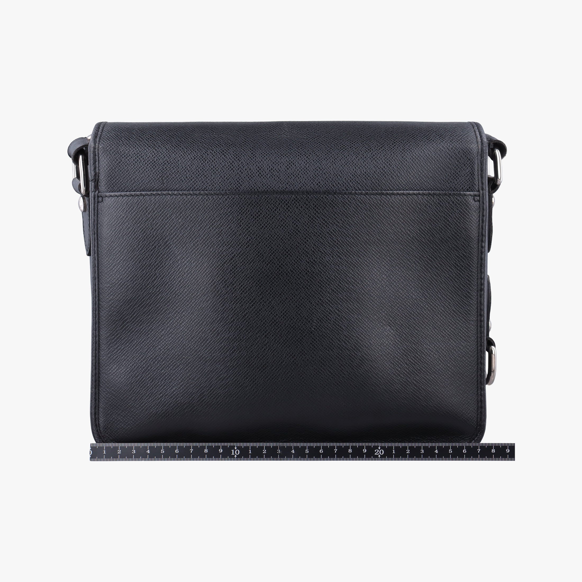 Pre-owned Louis Vuitton ANDREI ARDOISE Taiga M32482 shoulderbag | stylenewstar