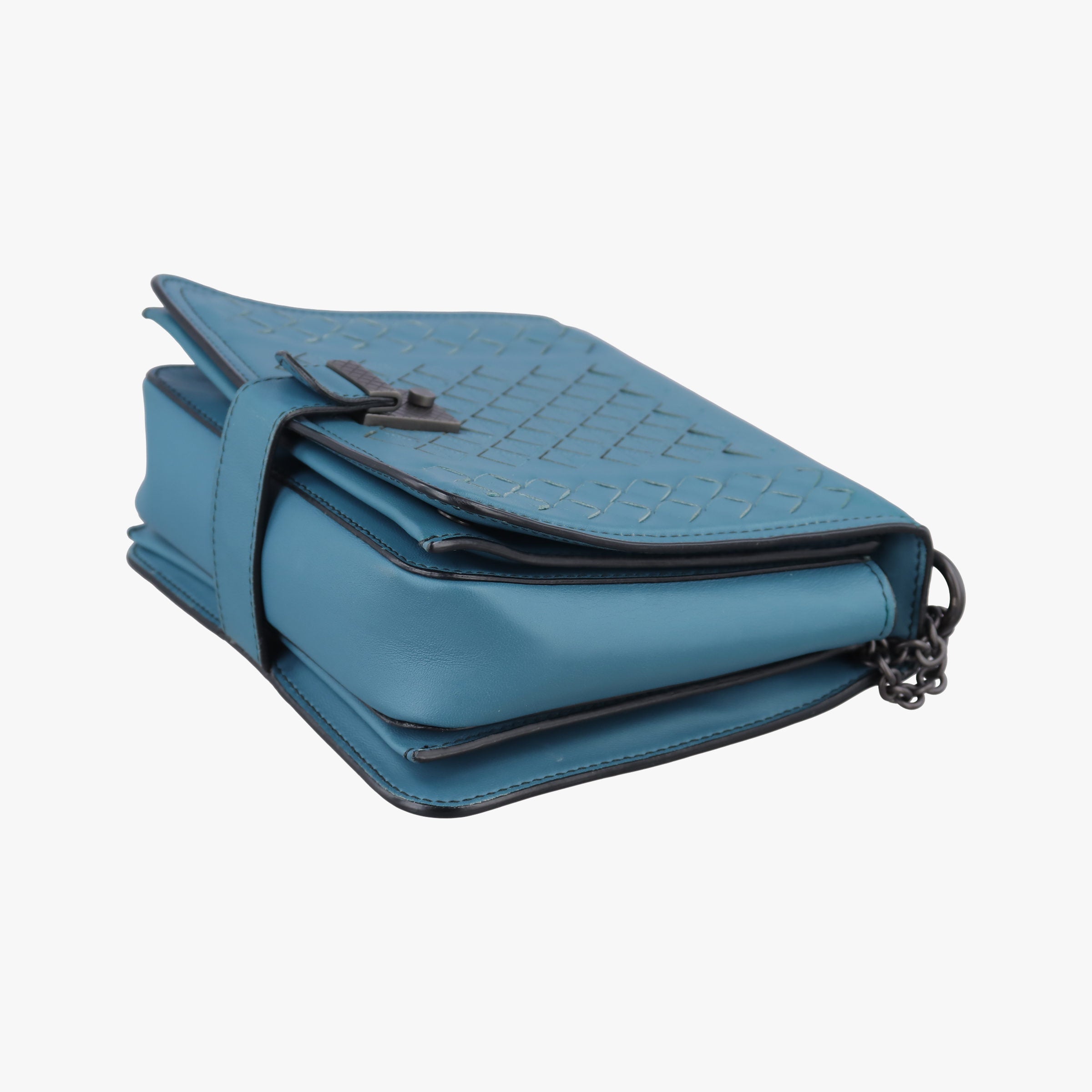 Pre-owned Bottega Veneta Intrecciato Runaway Blue lambskin  shoulderbag | stylenewstar