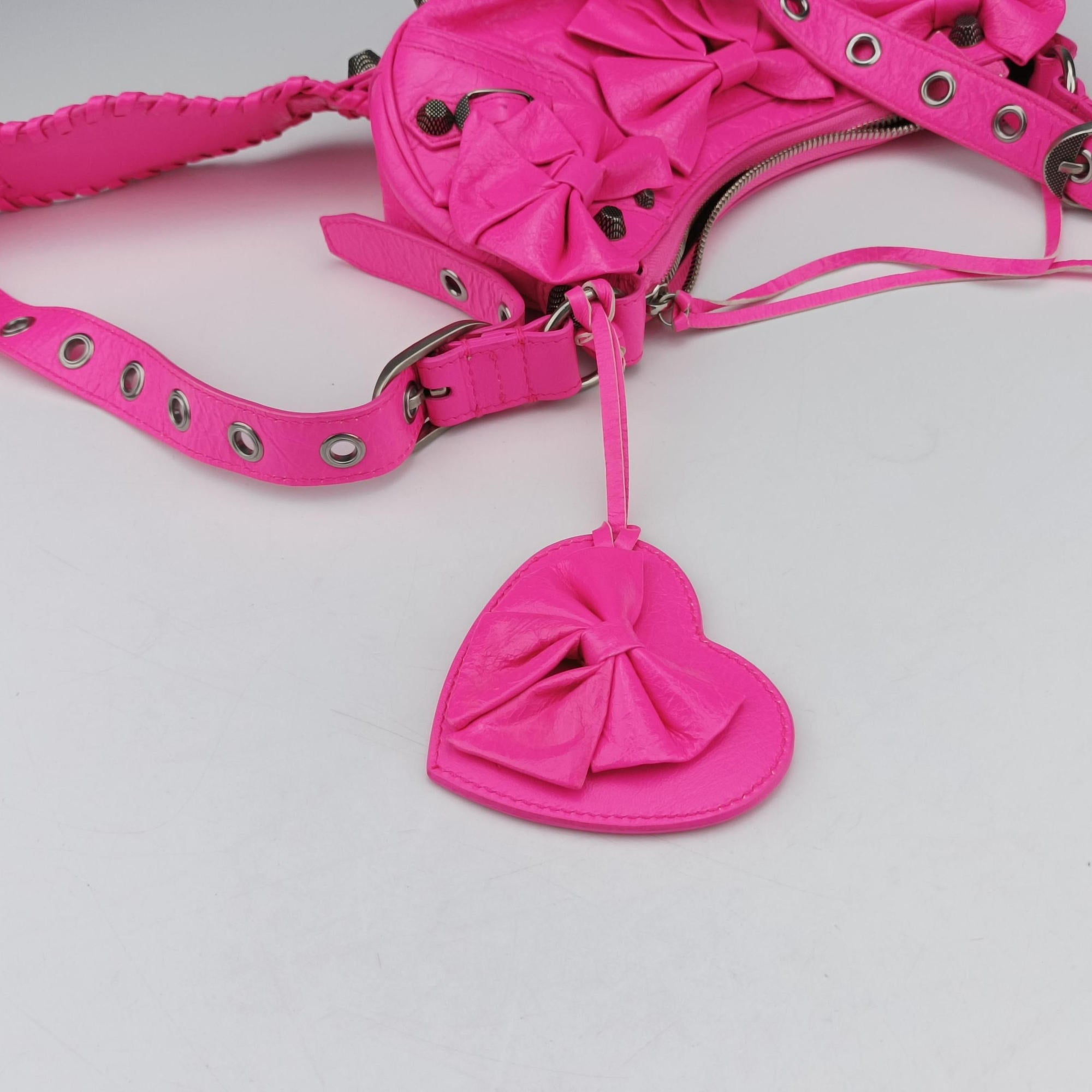 Pre-owned Balenciaga Le Cagole Rose Leather  shoulderbag | stylenewstar