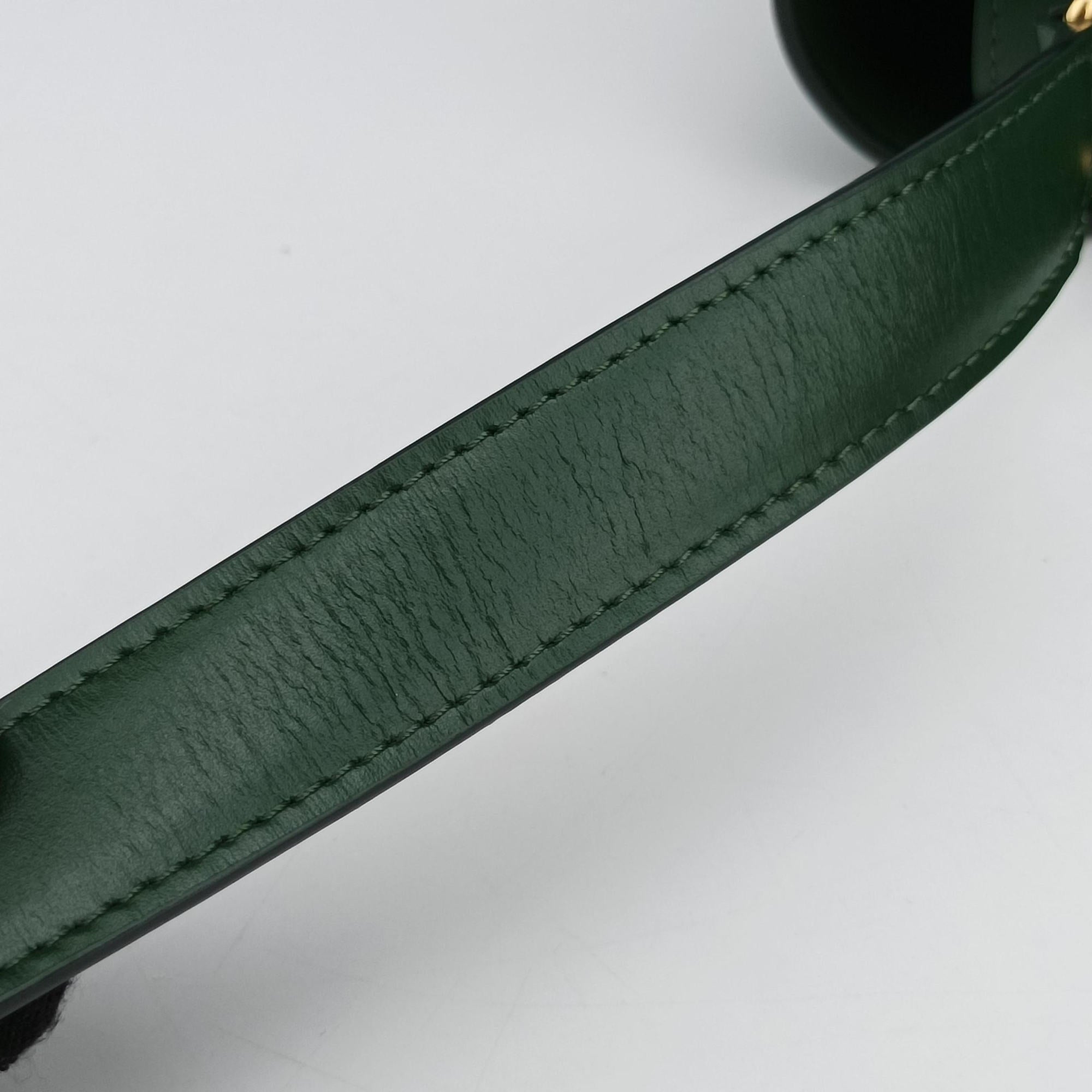 Secondhand Celine Triomphe Green Leather  shoulderbag | stylenewstar