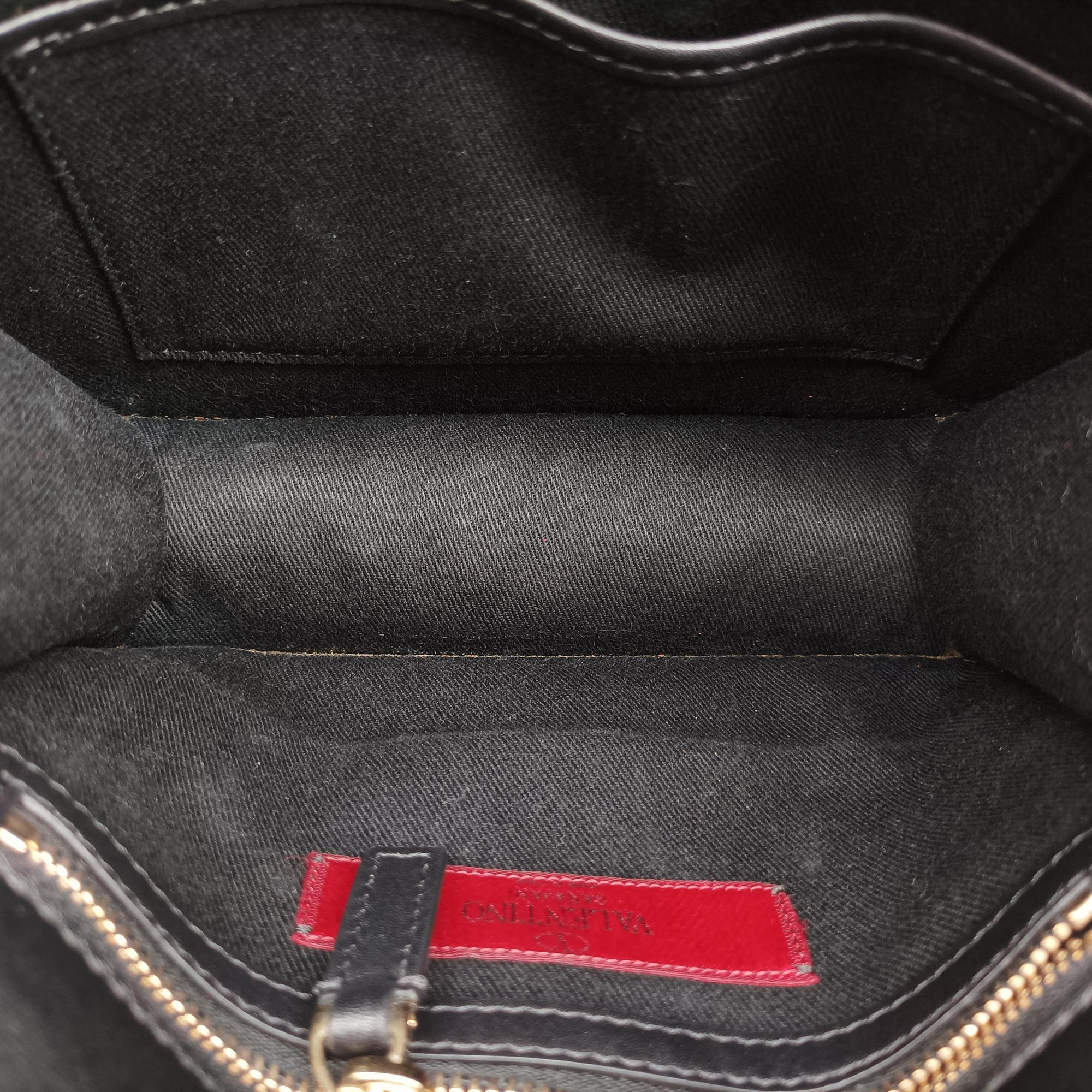 Pre-owned Valentino Rockstud Glam Lock Black Leather  shoulderbag | stylenewstar