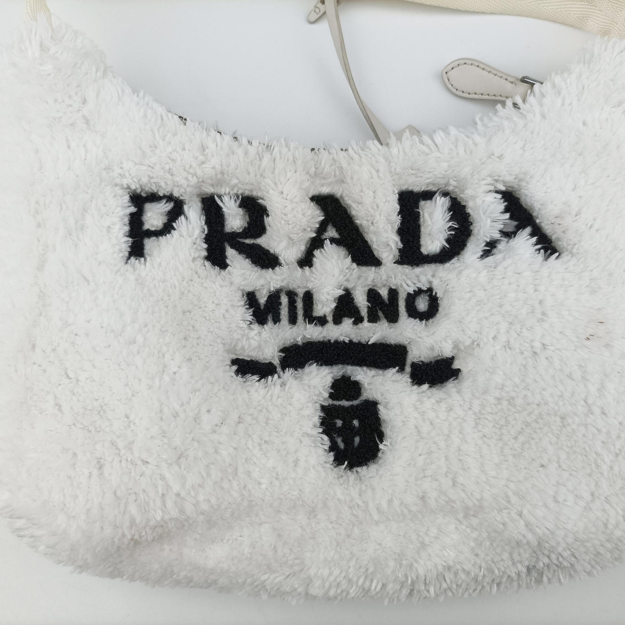 Vintage Prada Re-Edition2000 White Terry cloth 1NE515 handbag | stylenewstar