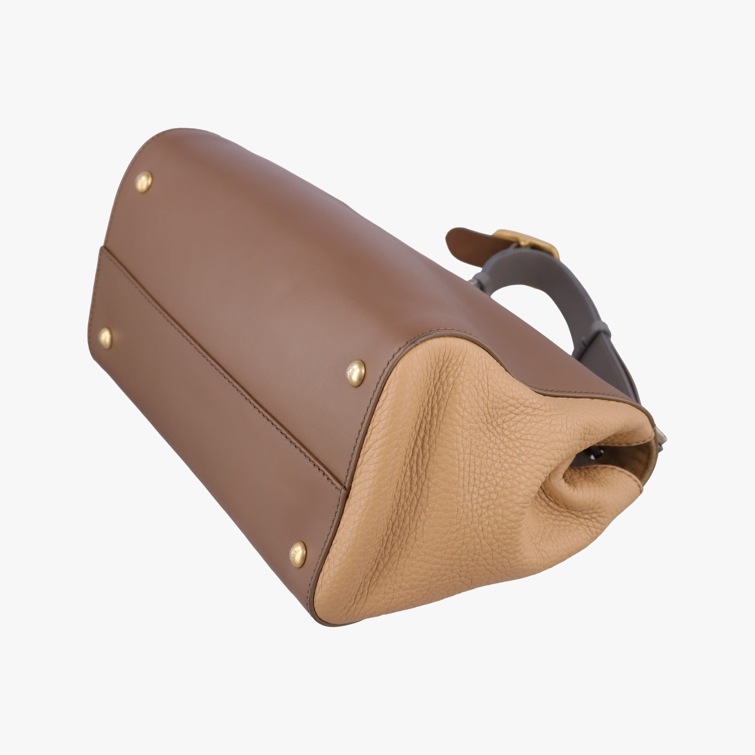 Vintage Fendi SILVANA Brown × Beige Leather 8BN234 shoulderbag | stylenewstar