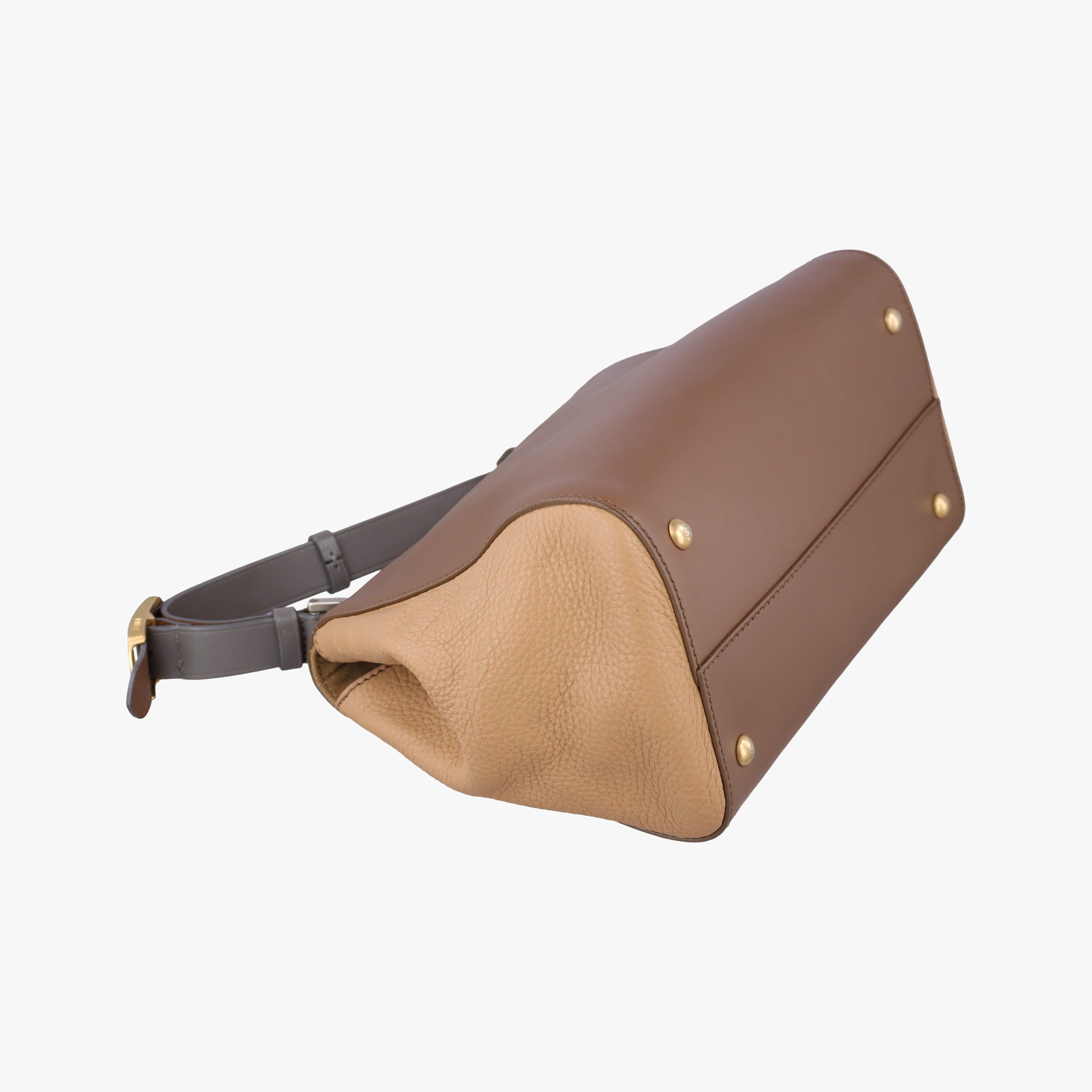 Vintage Fendi SILVANA Brown × Beige Leather 8BN234 shoulderbag | stylenewstar