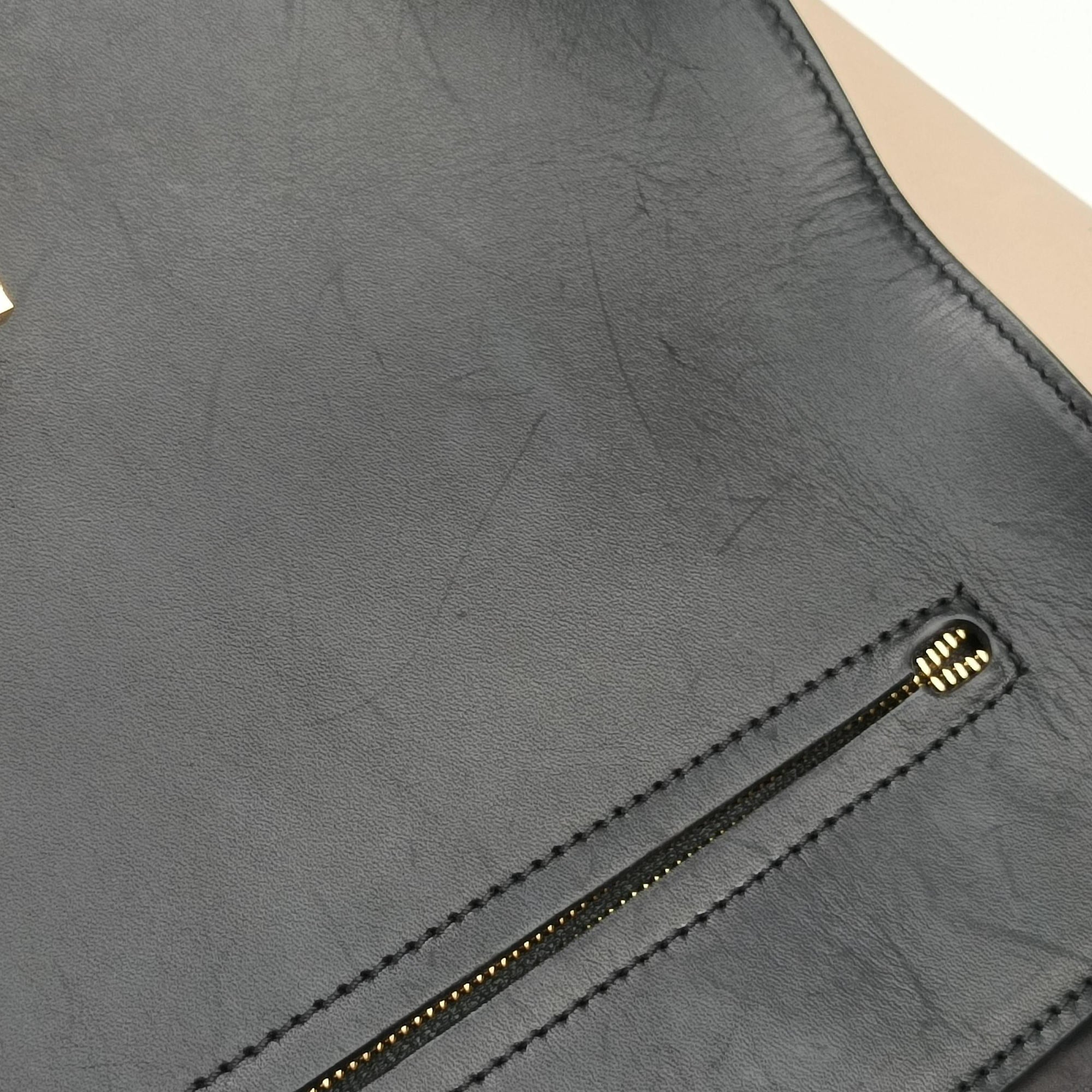 Vintage Celine Trapeze Blue ×beige ×Black Suede × leather  shoulderbag | stylenewstar
