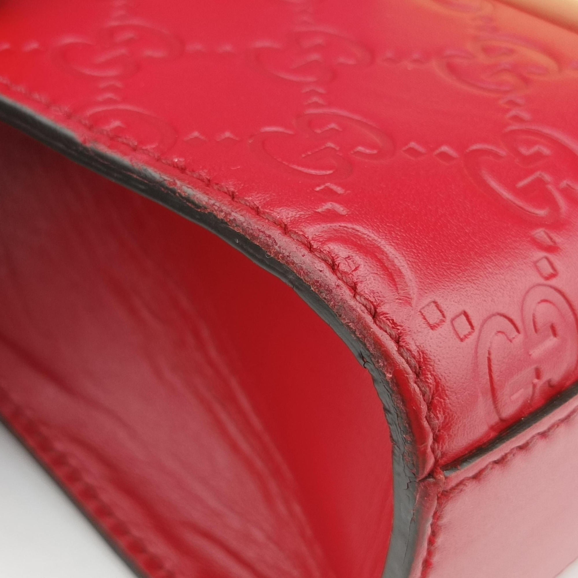 Vintage Gucci Padlock Red Leather 409487 shoulderbag | stylenewstar