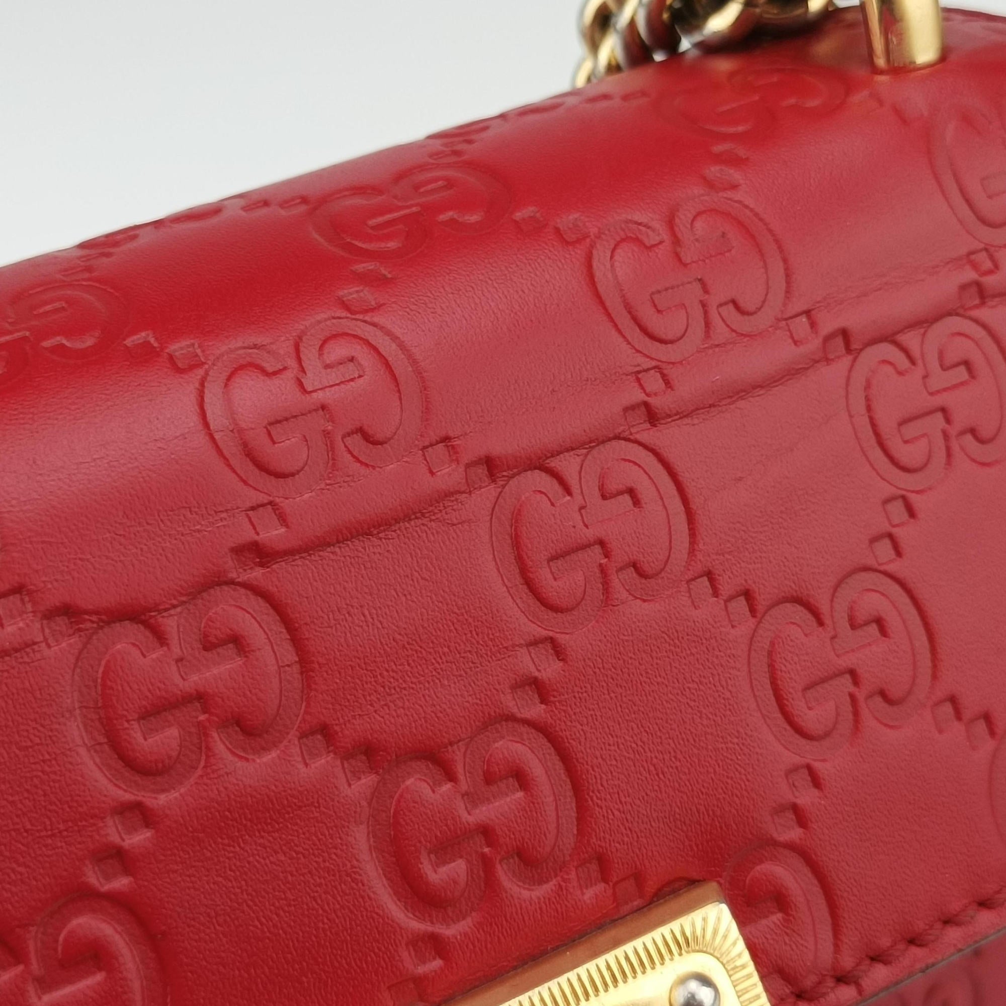 Vintage Gucci Padlock Red Leather 409487 shoulderbag | stylenewstar