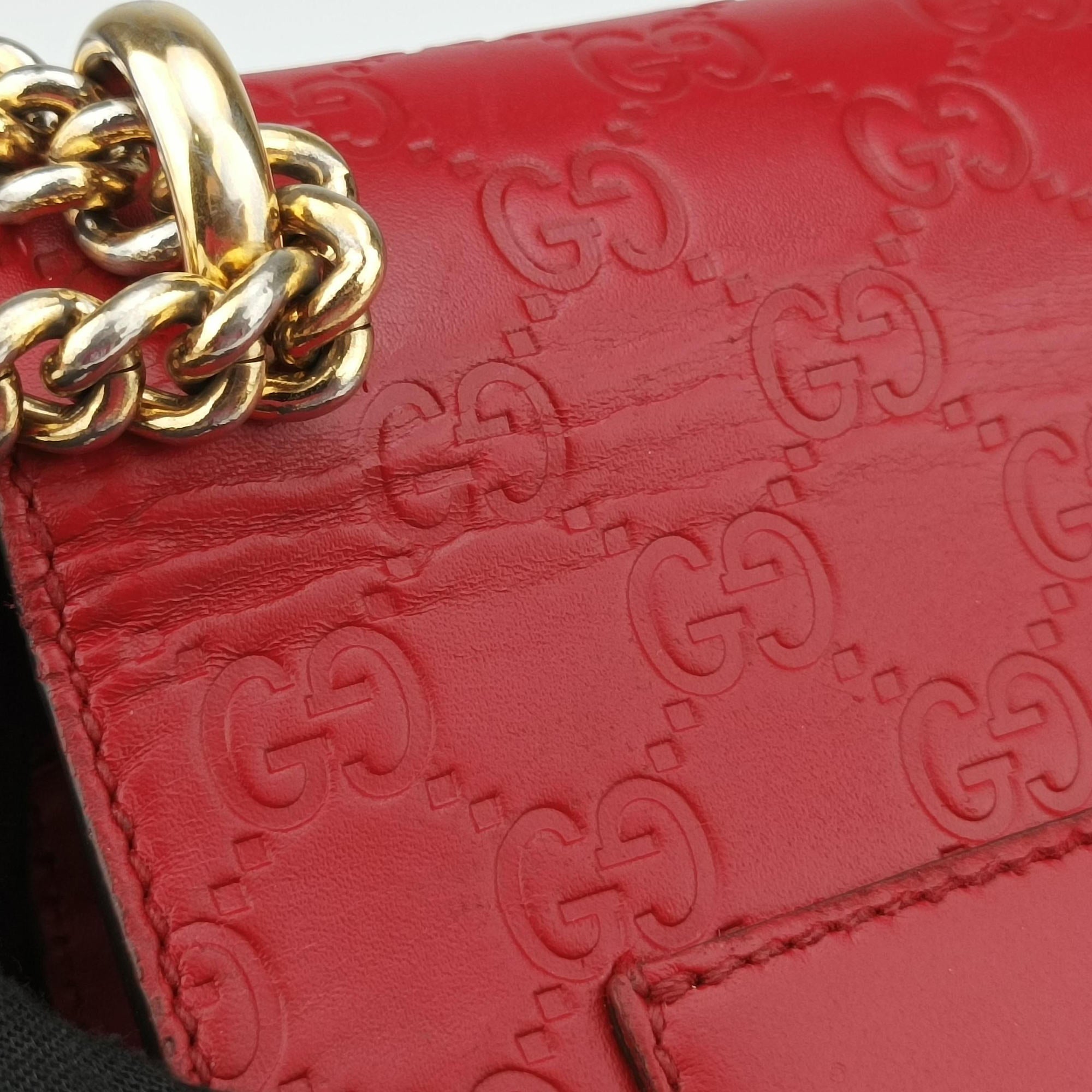 Vintage Gucci Padlock Red Leather 409487 shoulderbag | stylenewstar
