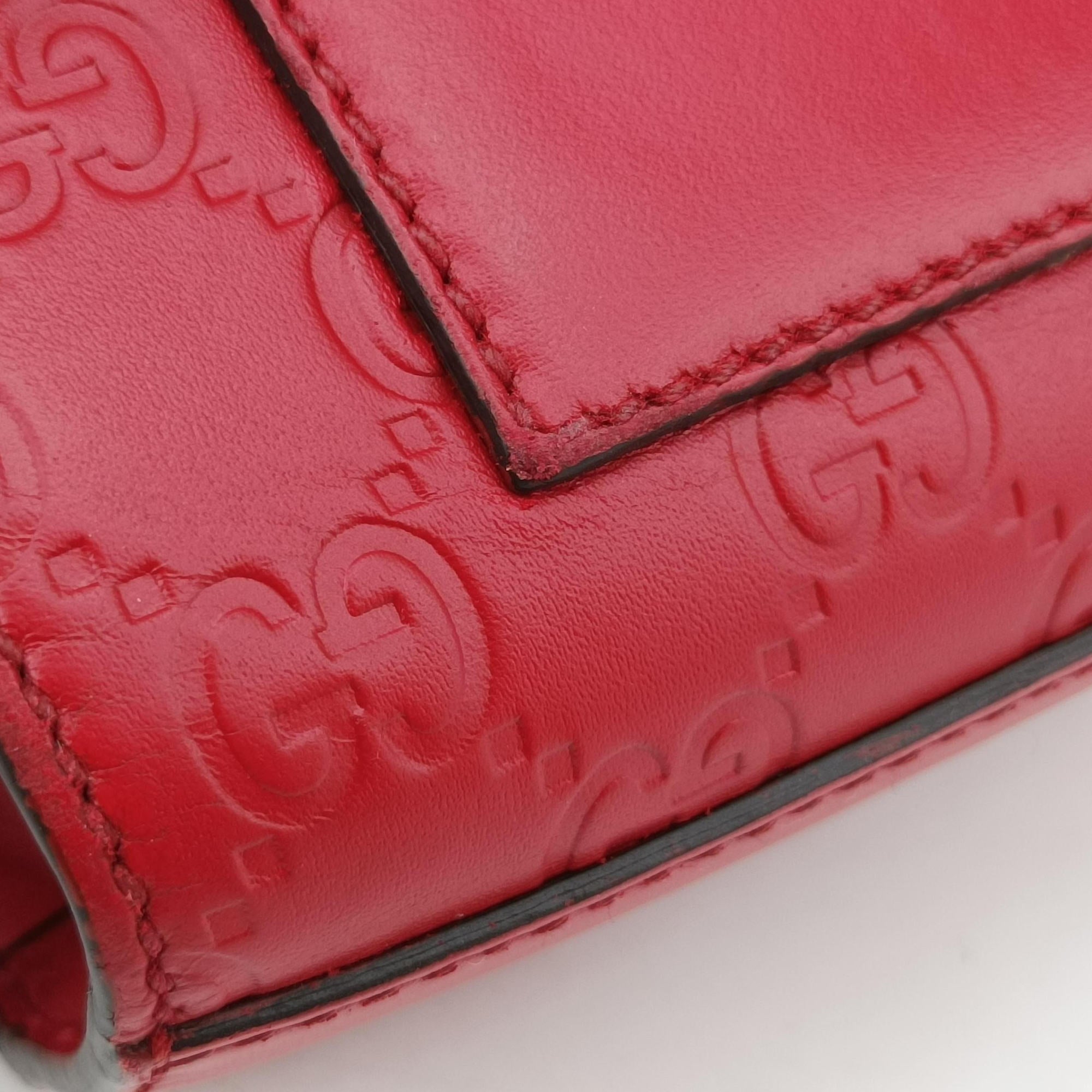 Vintage Gucci Padlock Red Leather 409487 shoulderbag | stylenewstar