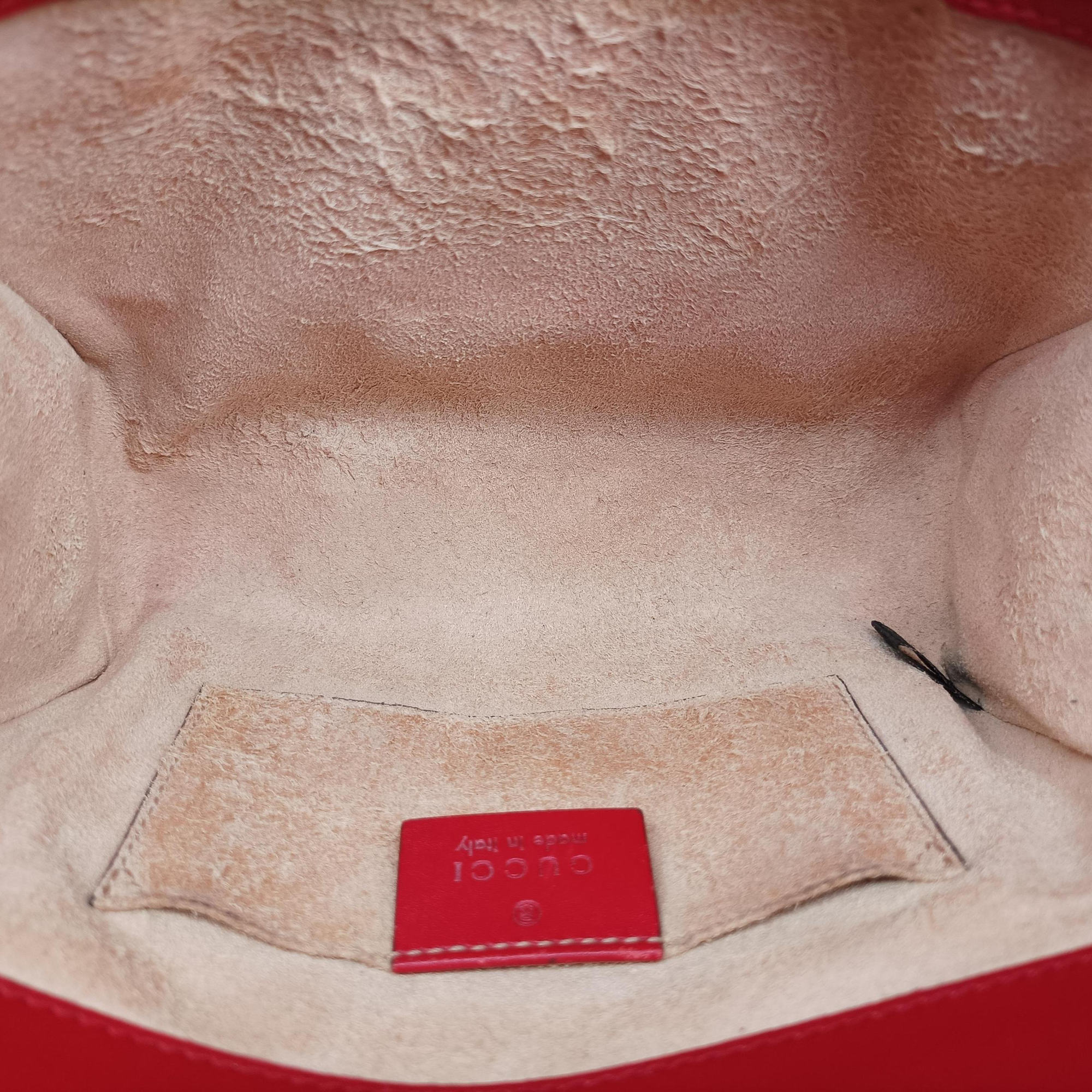 Vintage Gucci Padlock Red Leather 409487 shoulderbag | stylenewstar
