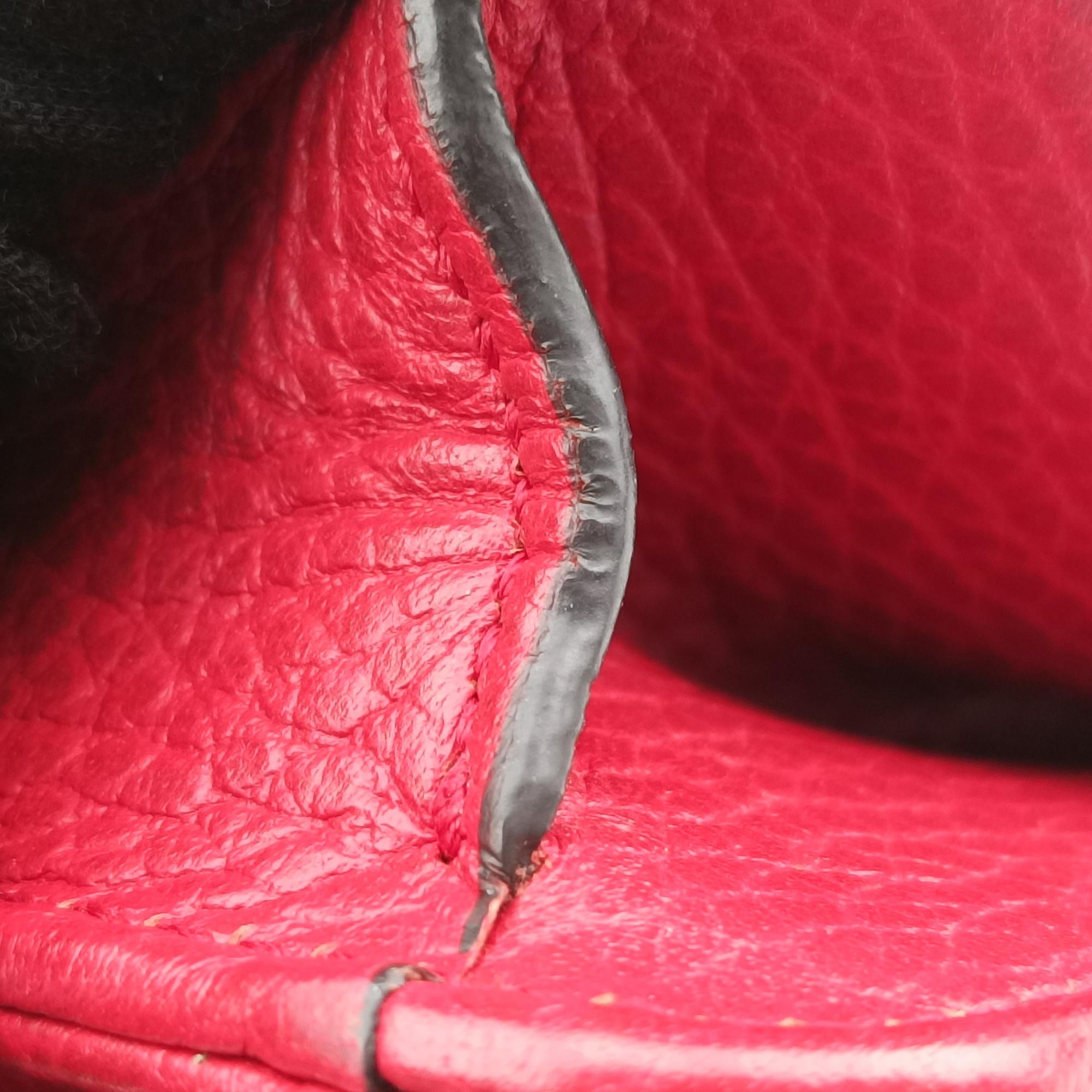 Vintage Gucci Interlocking G Red Leather 510304 shoulderbag | stylenewstar