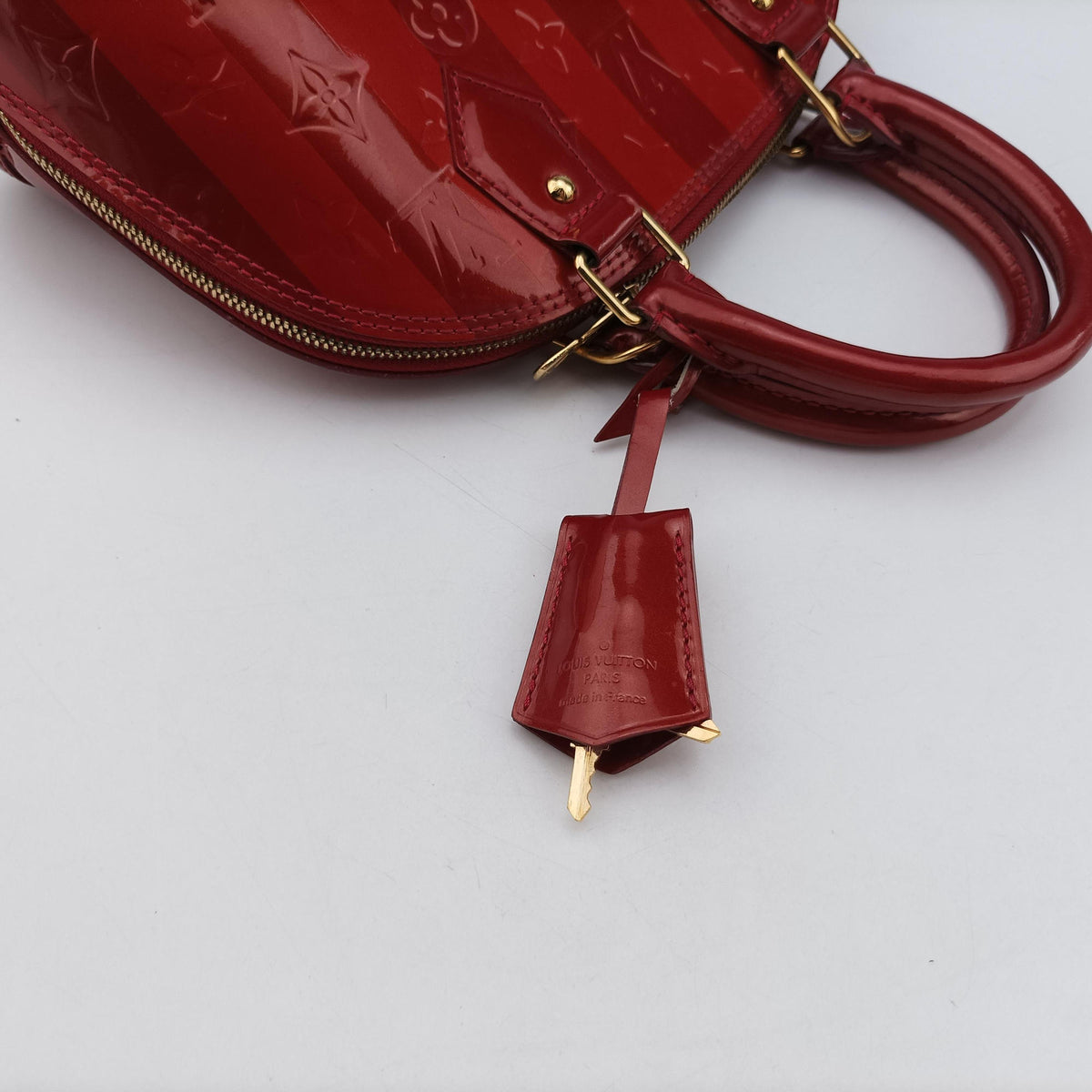 Pre-owned Louis Vuitton Alma BB Pommed'Amour Vernis M91593 shoulderbag | stylenewstar