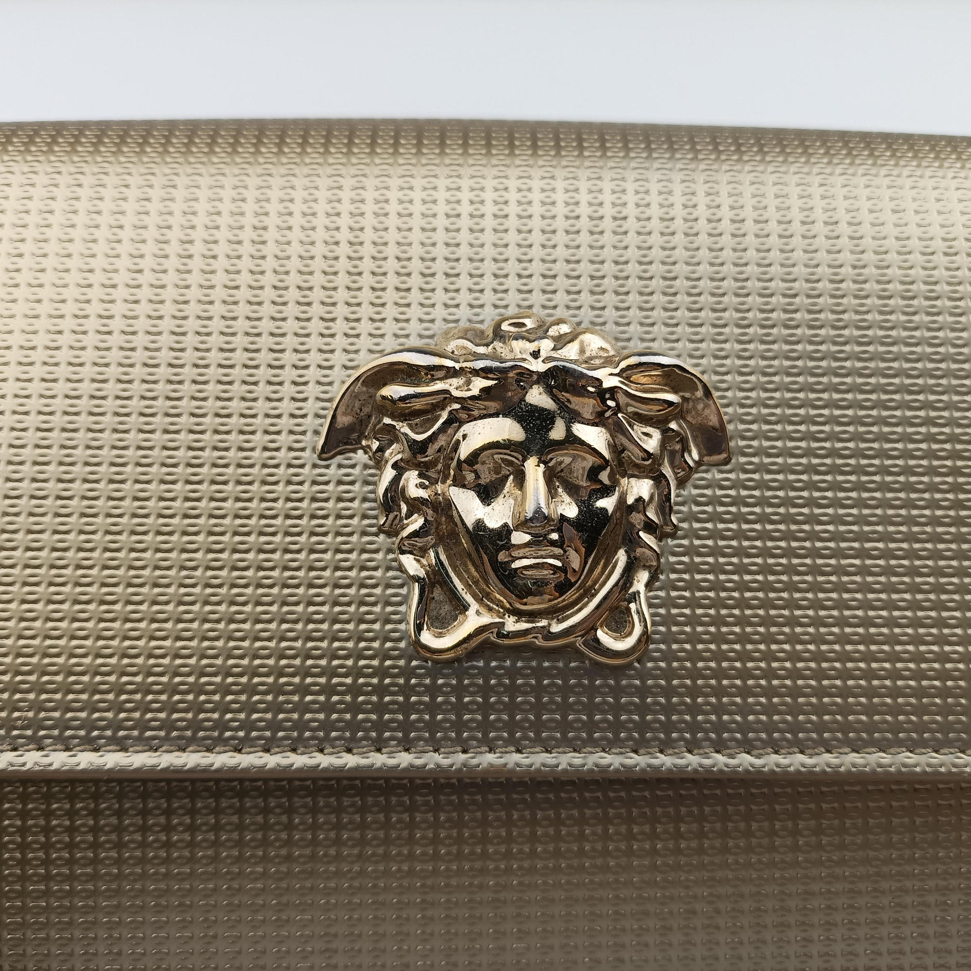 Pre-owned VERSACE medusa Golden Leather  shoulderbag | stylenewstar