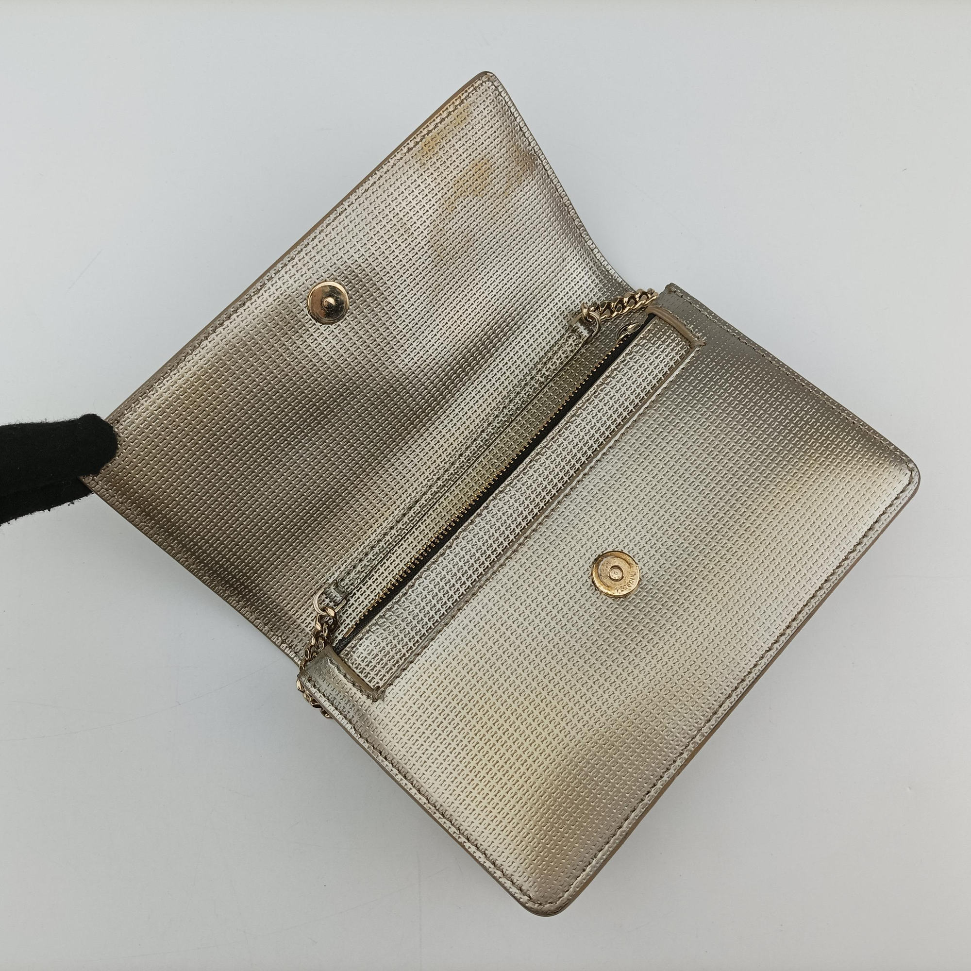 Pre-owned VERSACE medusa Golden Leather  shoulderbag | stylenewstar