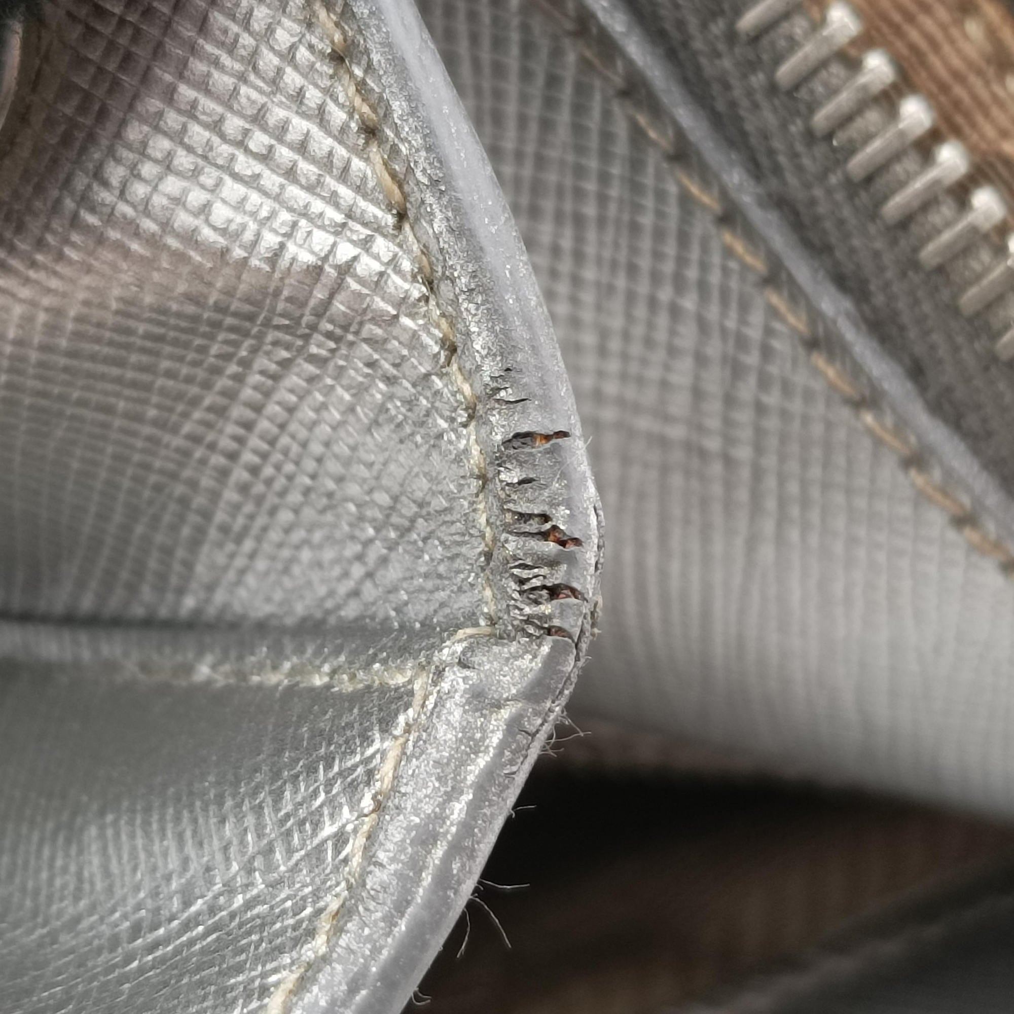Secondhand Prada Galleria Silver SAFFIANO Leather BN1874 shoulderbag | stylenewstar