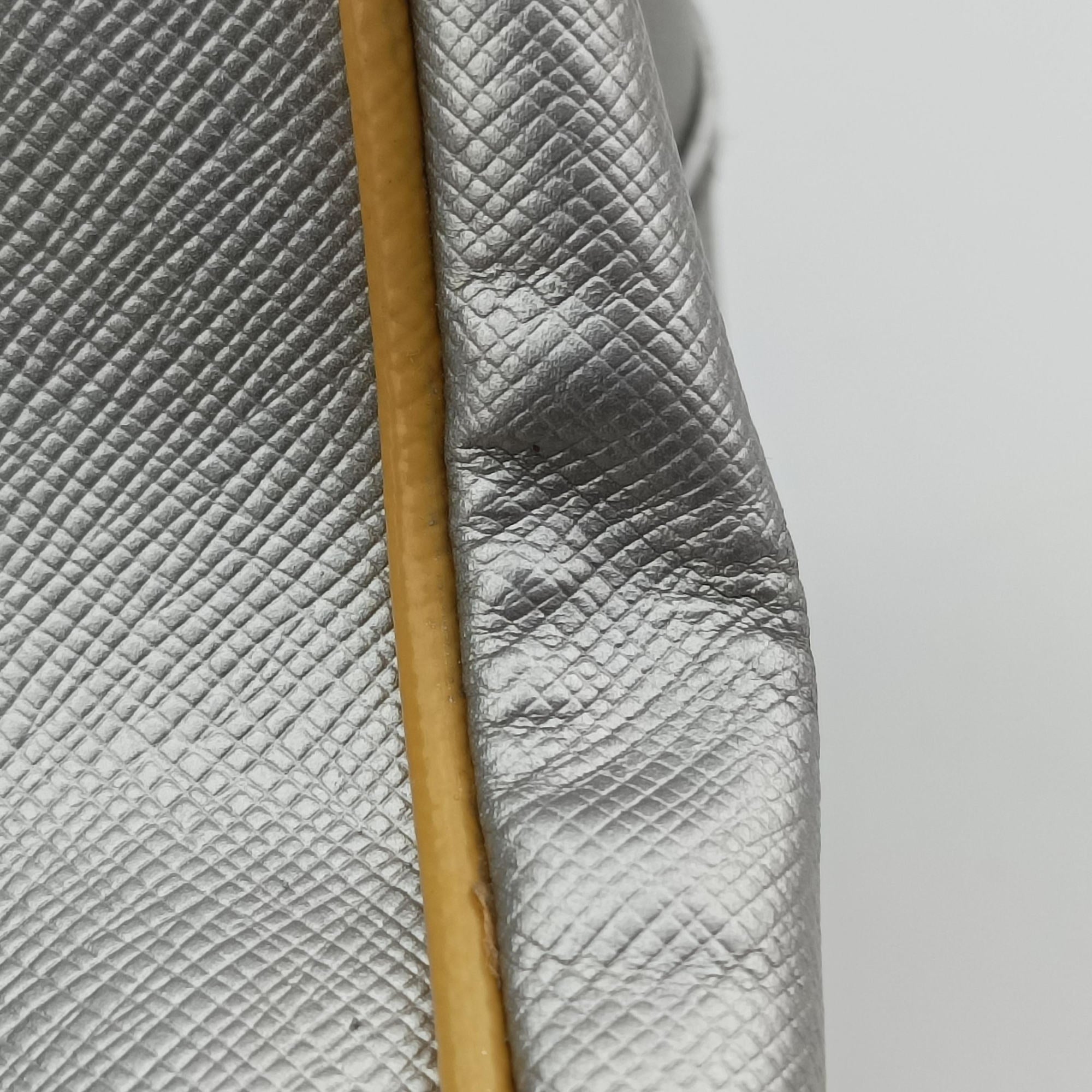 Secondhand Prada Galleria Silver SAFFIANO Leather BN1874 shoulderbag | stylenewstar