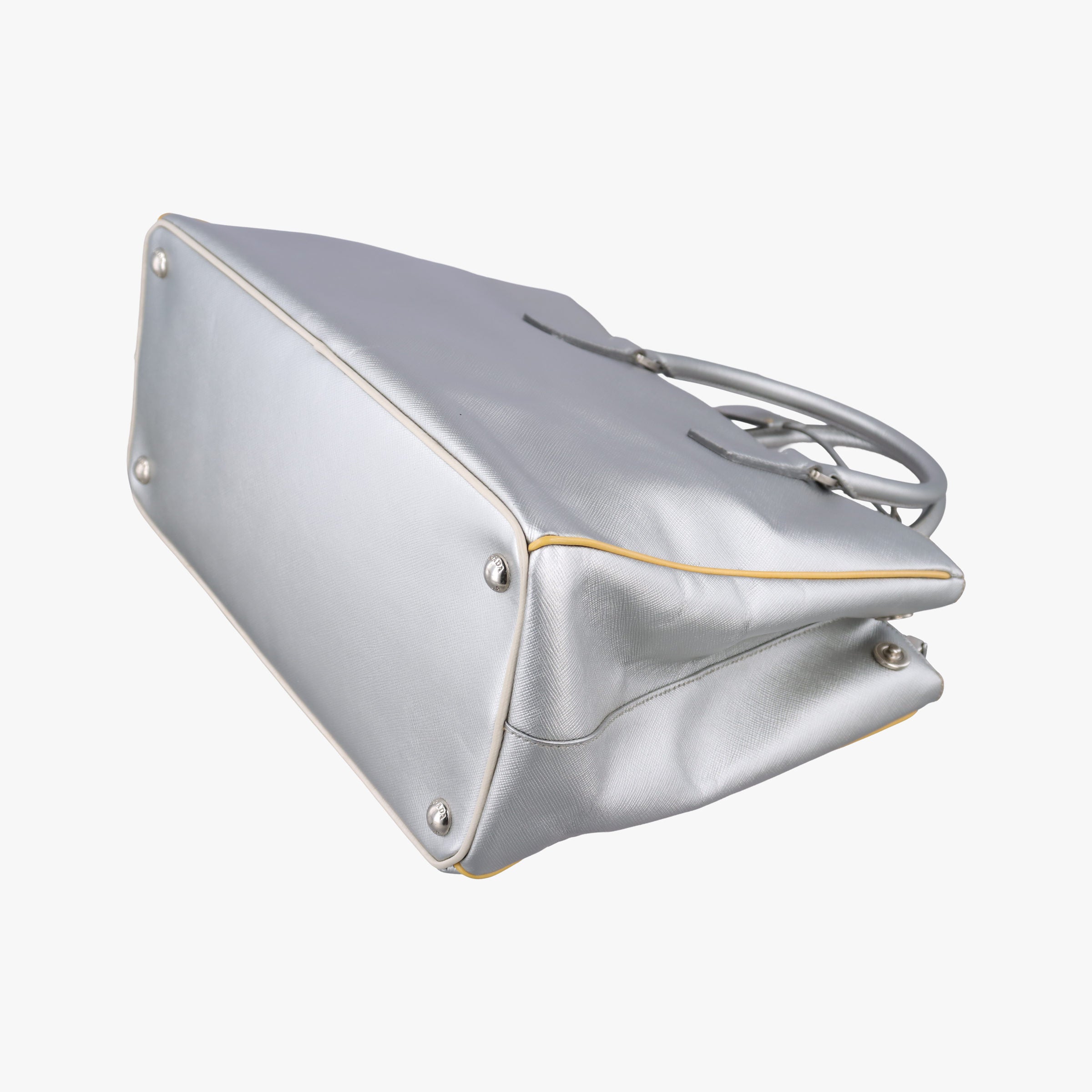 Secondhand Prada Galleria Silver SAFFIANO Leather BN1874 shoulderbag | stylenewstar