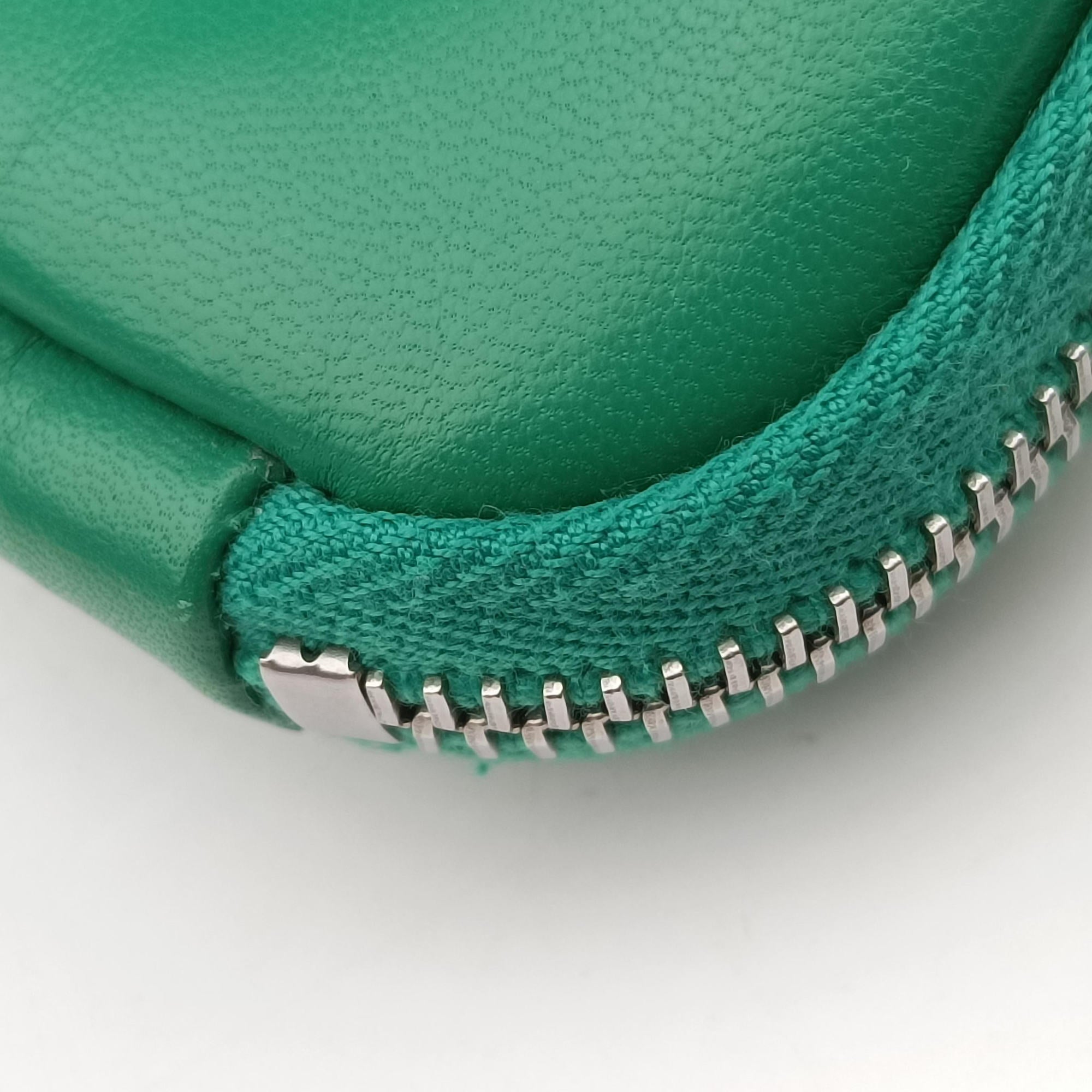 Vintage Prada triangle mini Green Leather  shoulderbag | stylenewstar