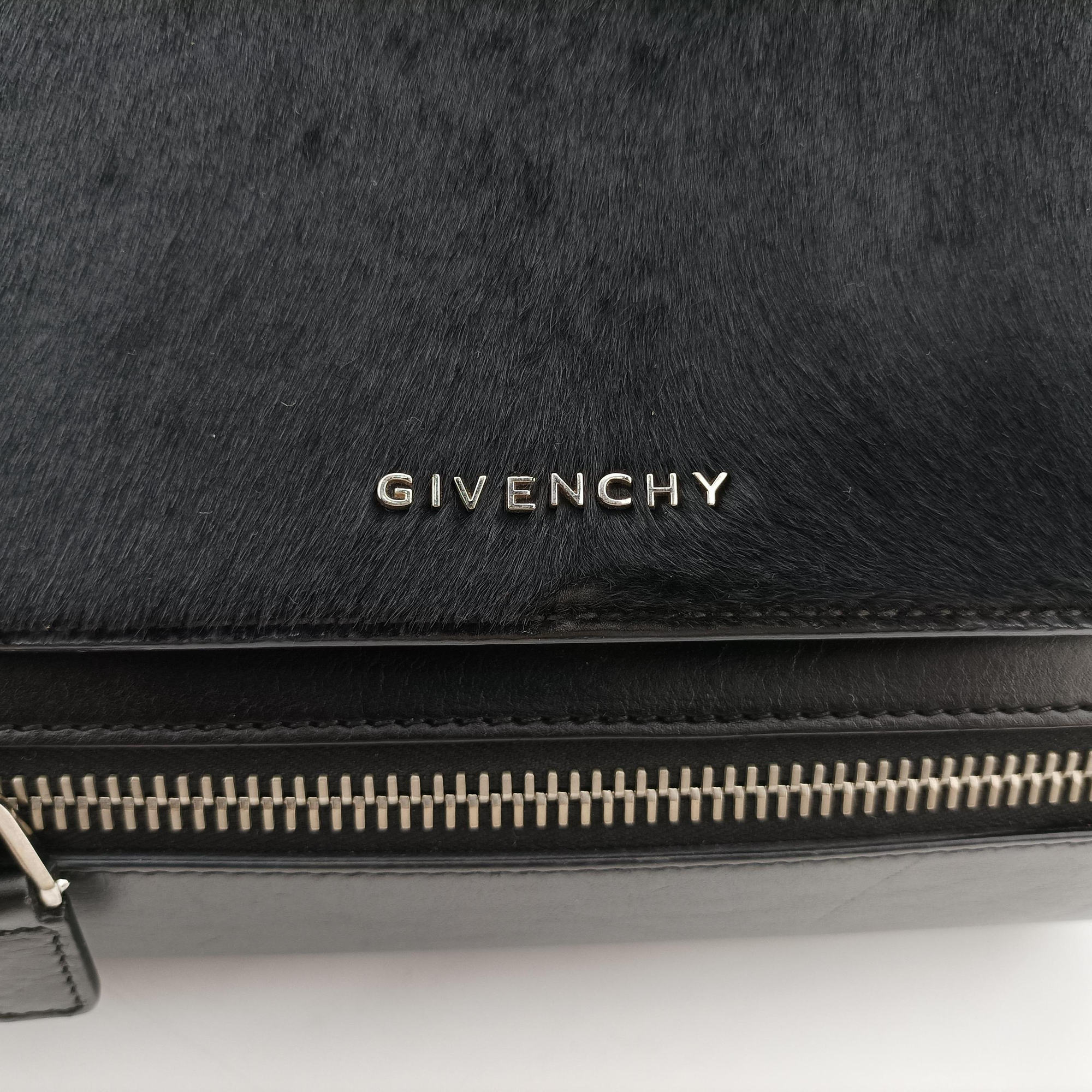 Secondhand Givenchy Pandora Box Black Leather × Ponyhair  shoulderbag | stylenewstar