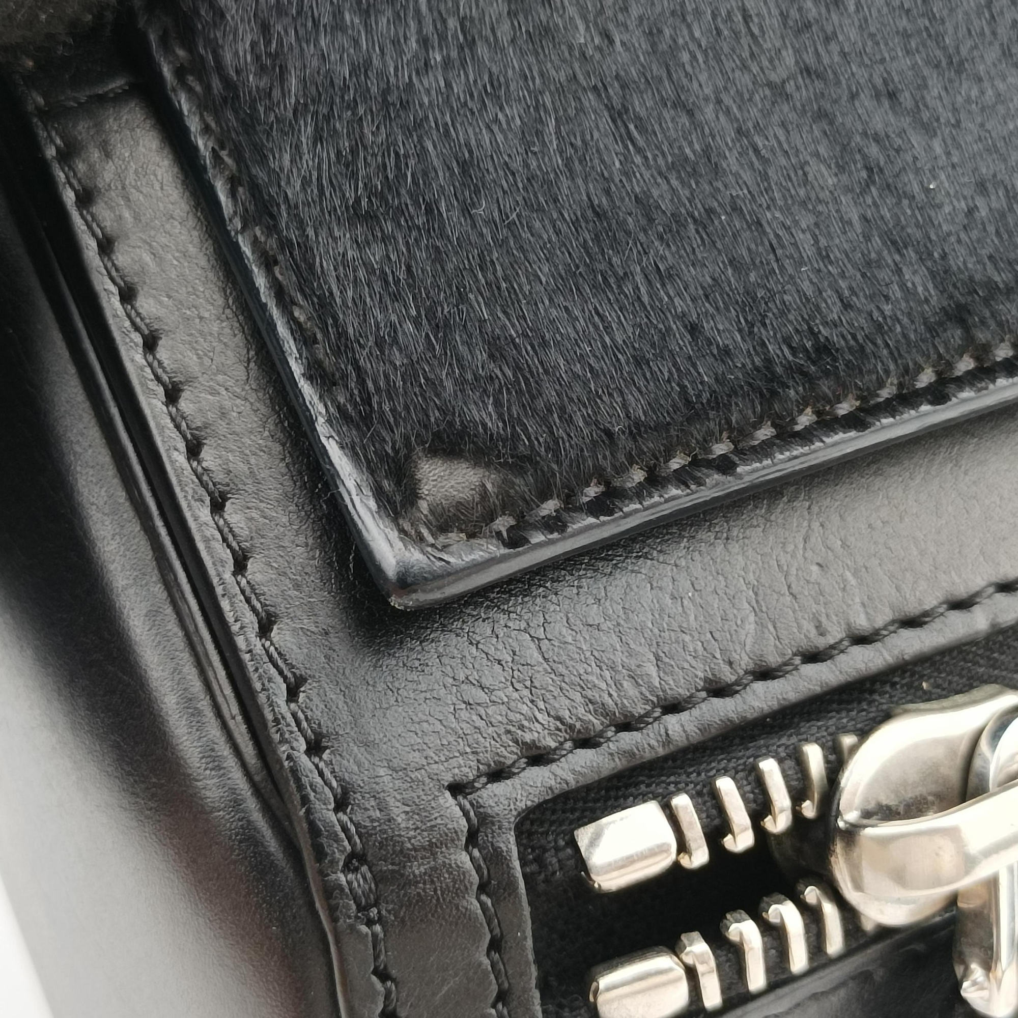 Secondhand Givenchy Pandora Box Black Leather × Ponyhair  shoulderbag | stylenewstar