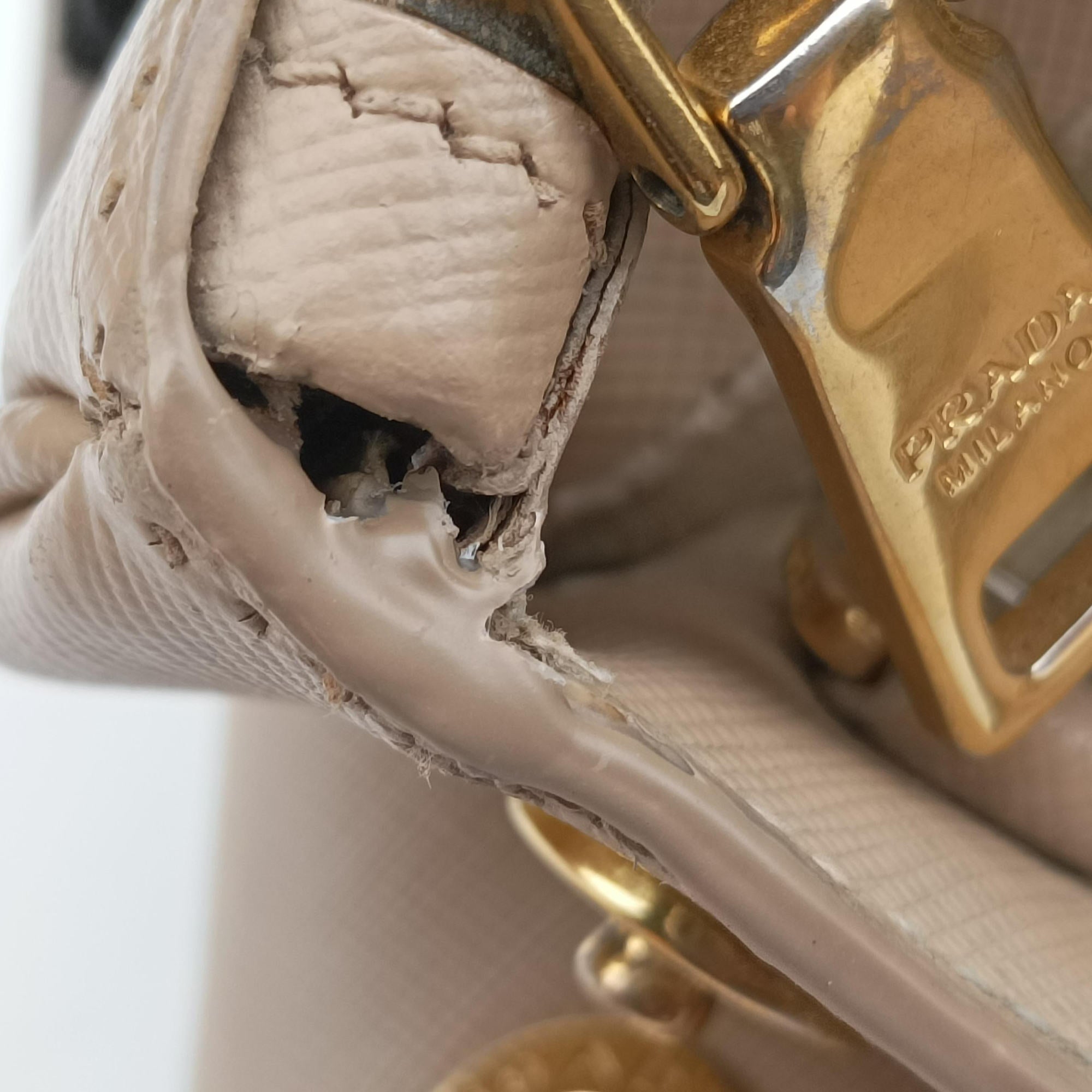 Vintage Prada Galleria Pink SAFFIANO Leather BN2274 handbag | stylenewstar