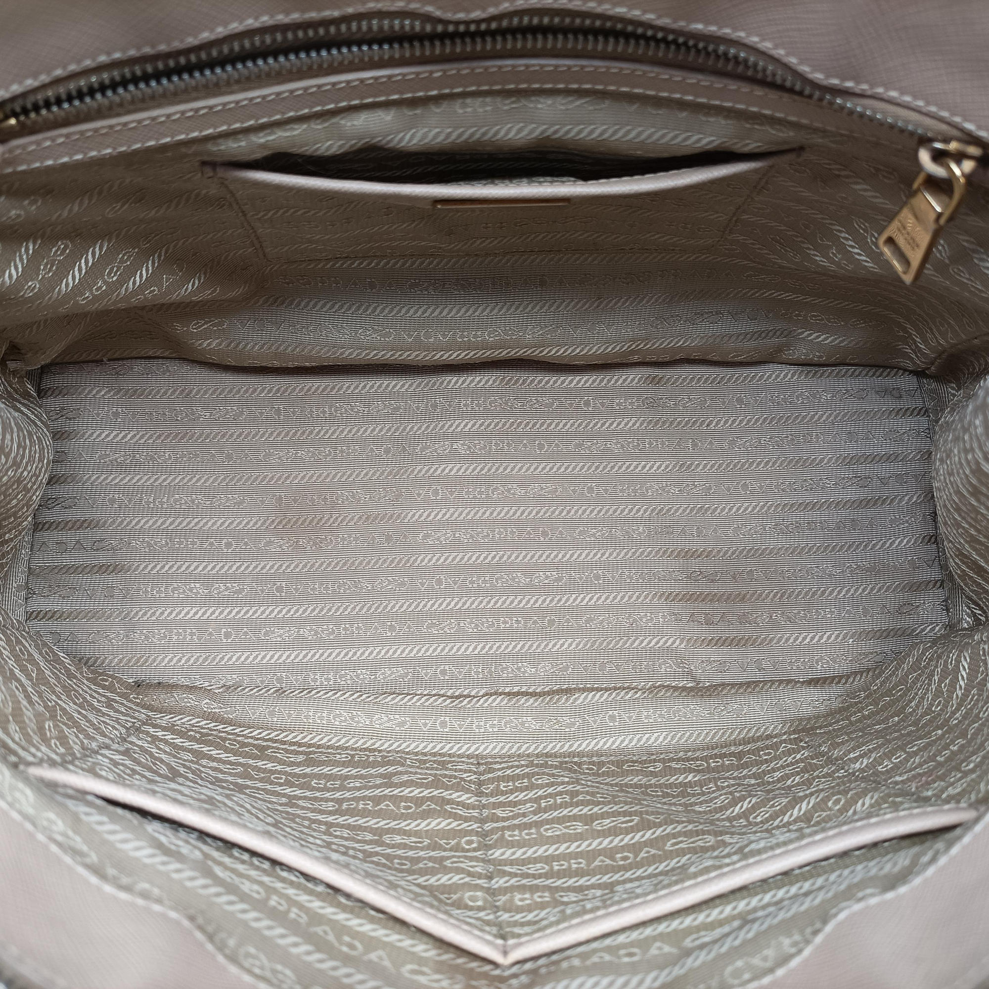 Vintage Prada Galleria Pink SAFFIANO Leather BN2274 handbag | stylenewstar