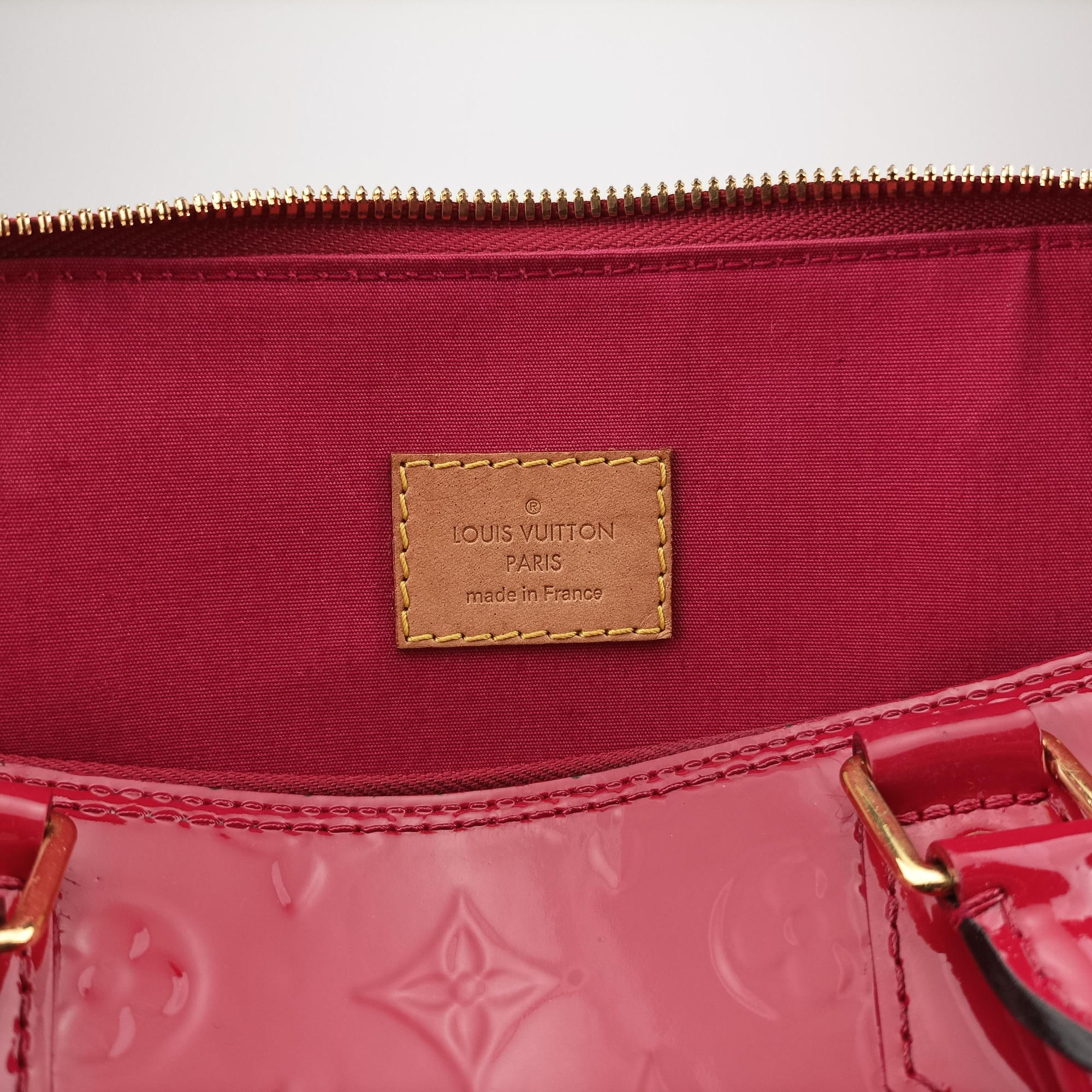 Secondhand Louis Vuitton Alma GM pomme d'amour Vernis M93596 handbag | stylenewstar
