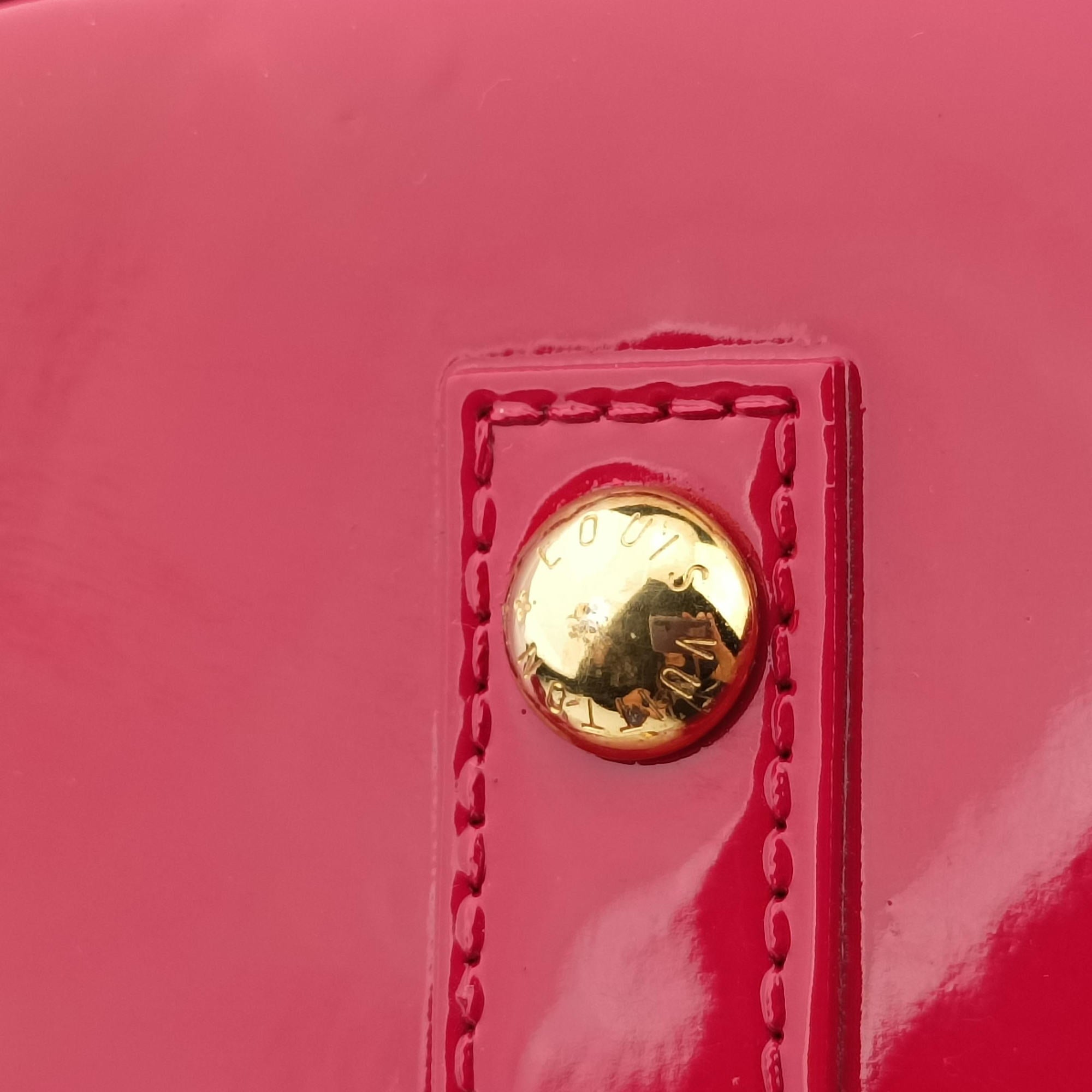 Secondhand Louis Vuitton Alma GM pomme d'amour Vernis M93596 handbag | stylenewstar
