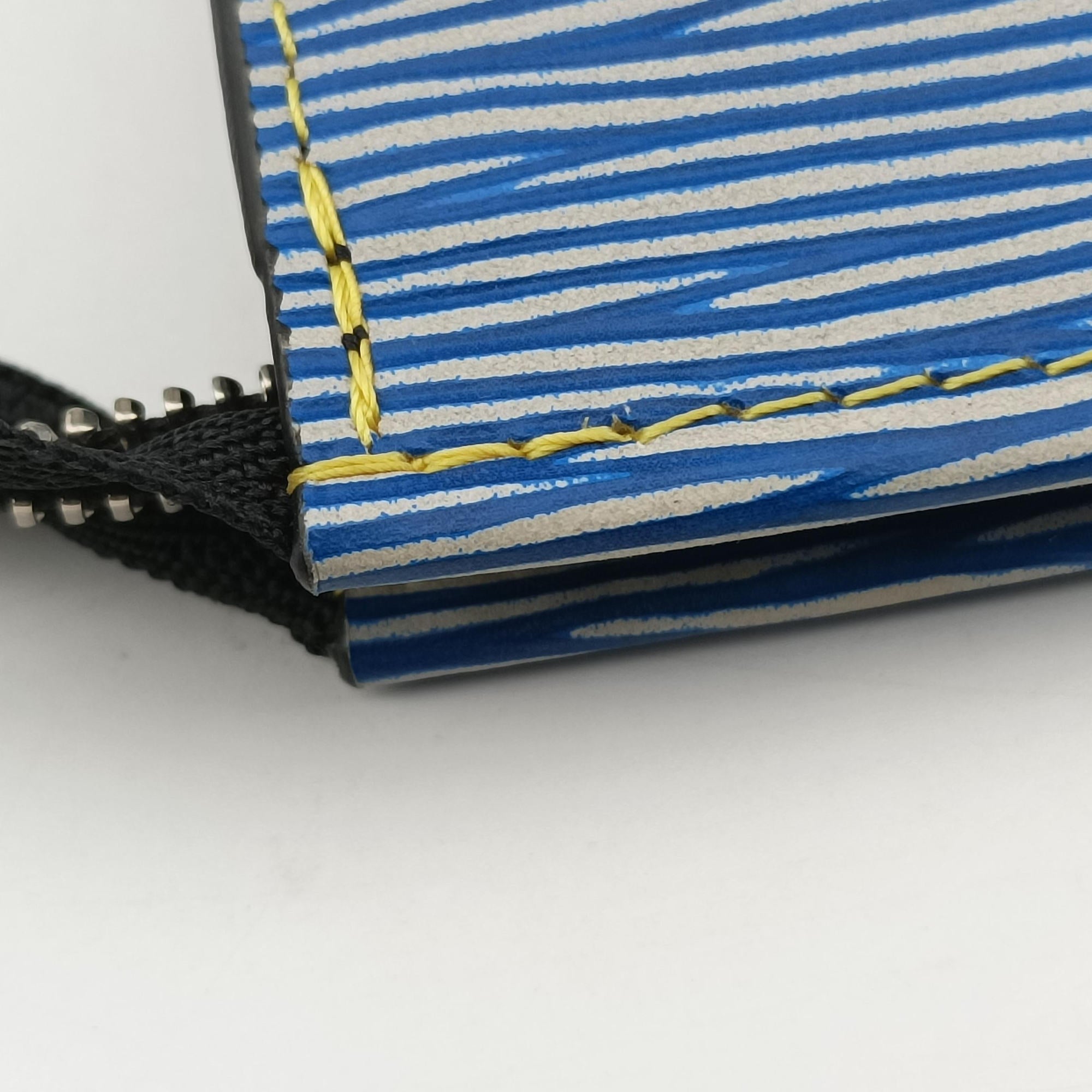 Secondhand Louis Vuitton Poche Toilette Bag Denim Epi M54654 clutchbag | stylenewstar