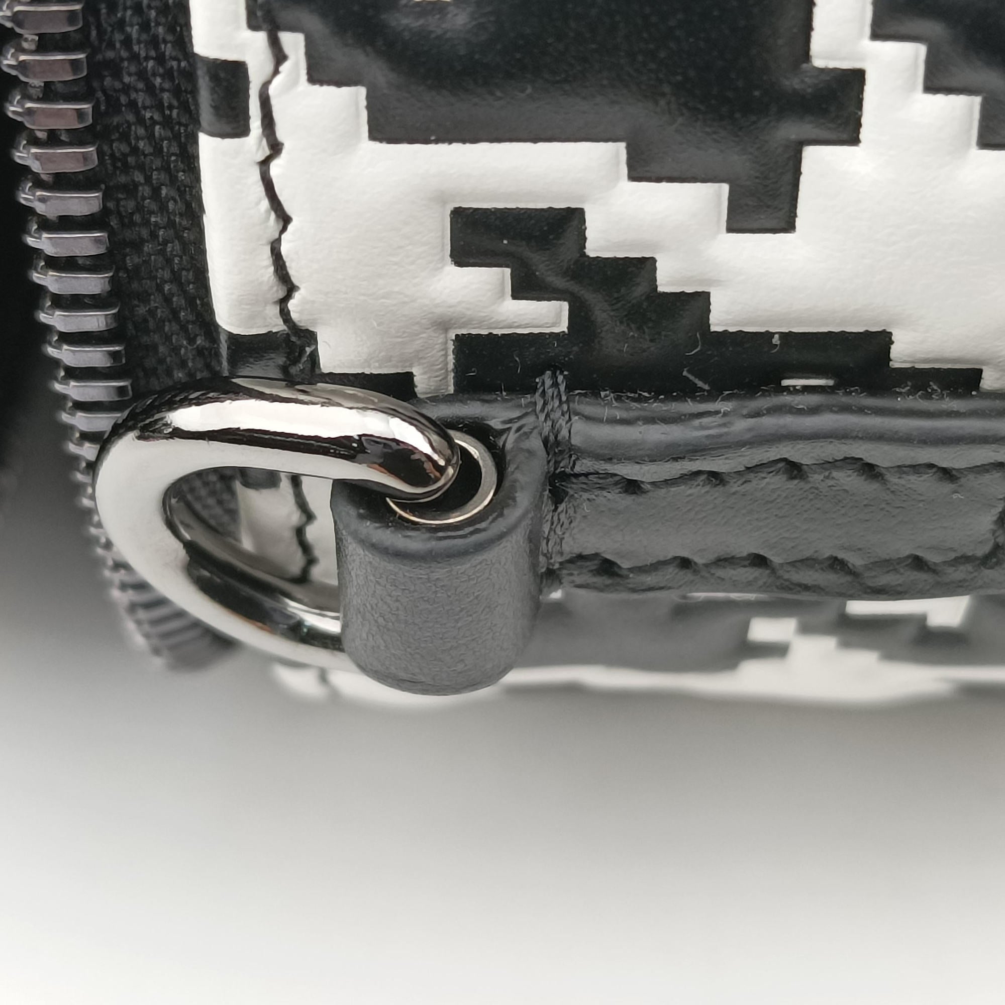 Pre-owned Christian Dior Houndstooth vanity bag Black and White Leather  shoulderbag | stylenewstar