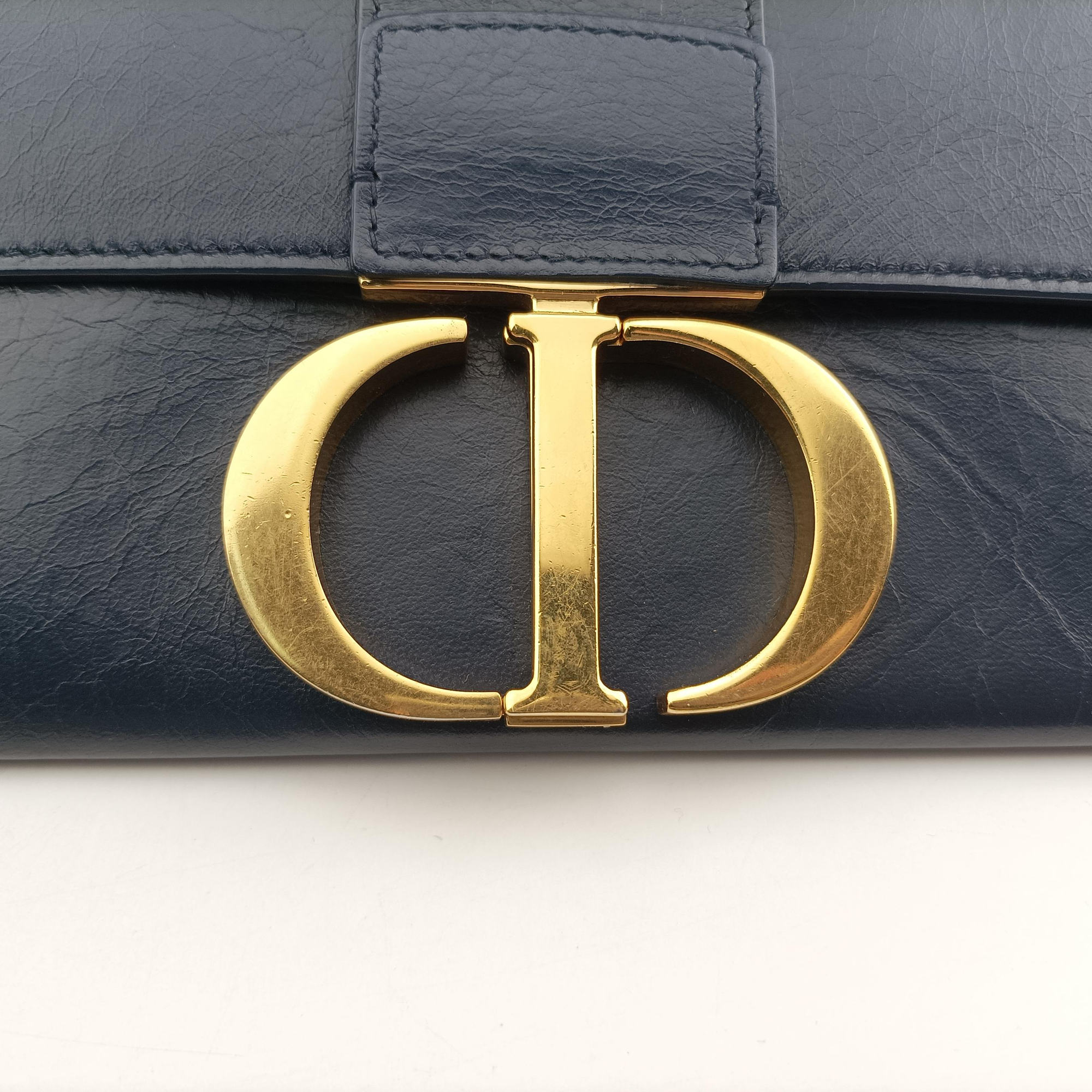 Pre-owned Christian Dior 30 Montaigne Navy leather  shoulderbag | stylenewstar