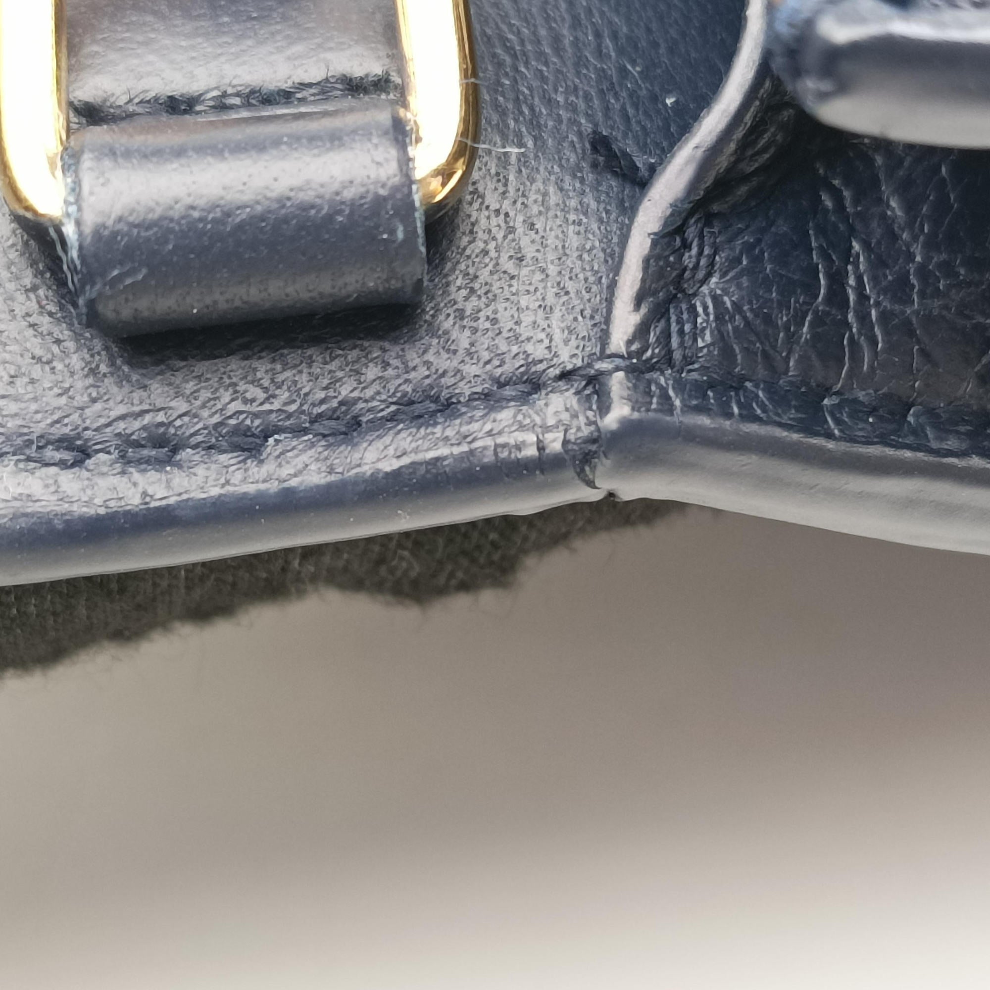 Pre-owned Christian Dior 30 Montaigne Navy leather  shoulderbag | stylenewstar