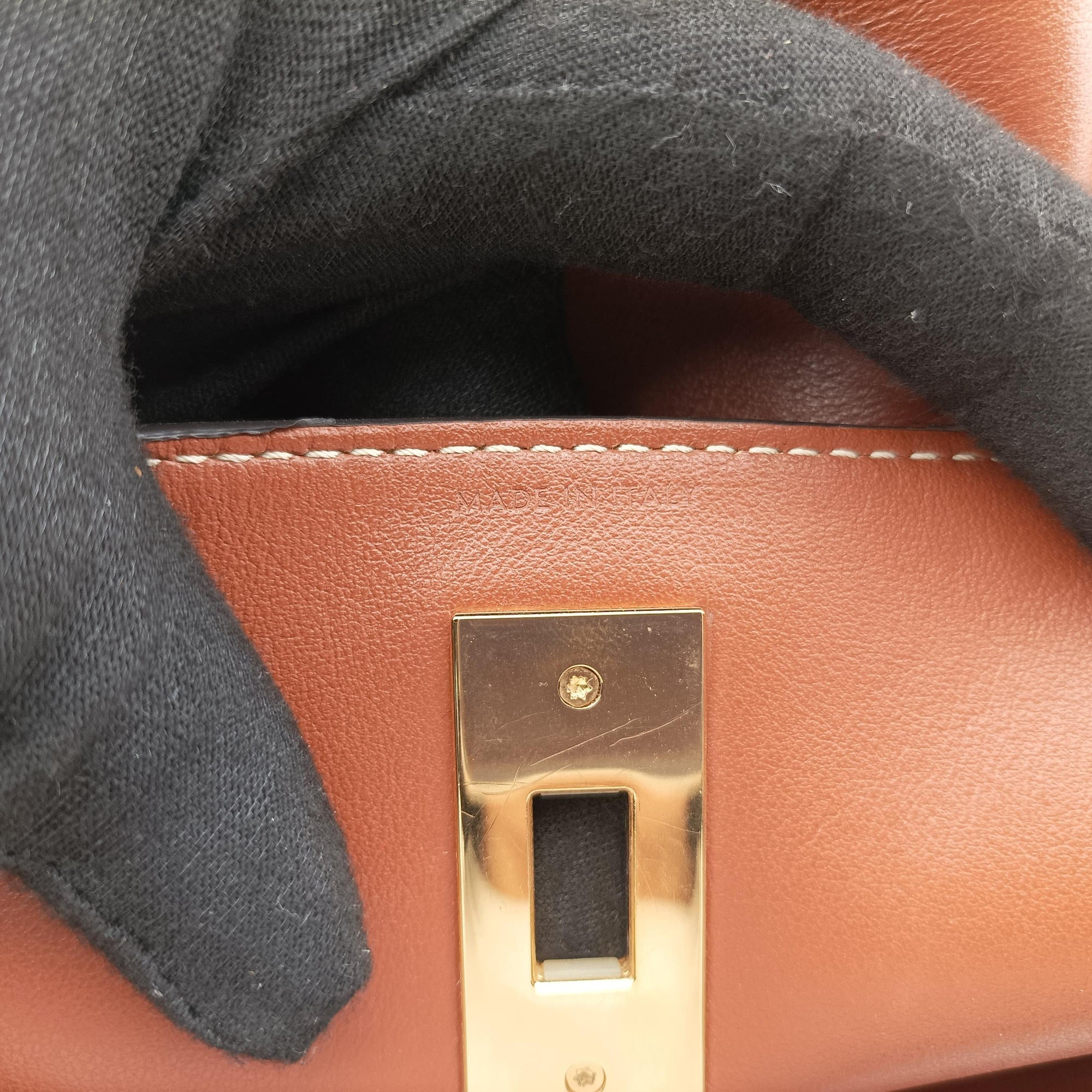 Pre-owned Celine Bucket 16 Brown Leather 195573 shoulderbag | stylenewstar