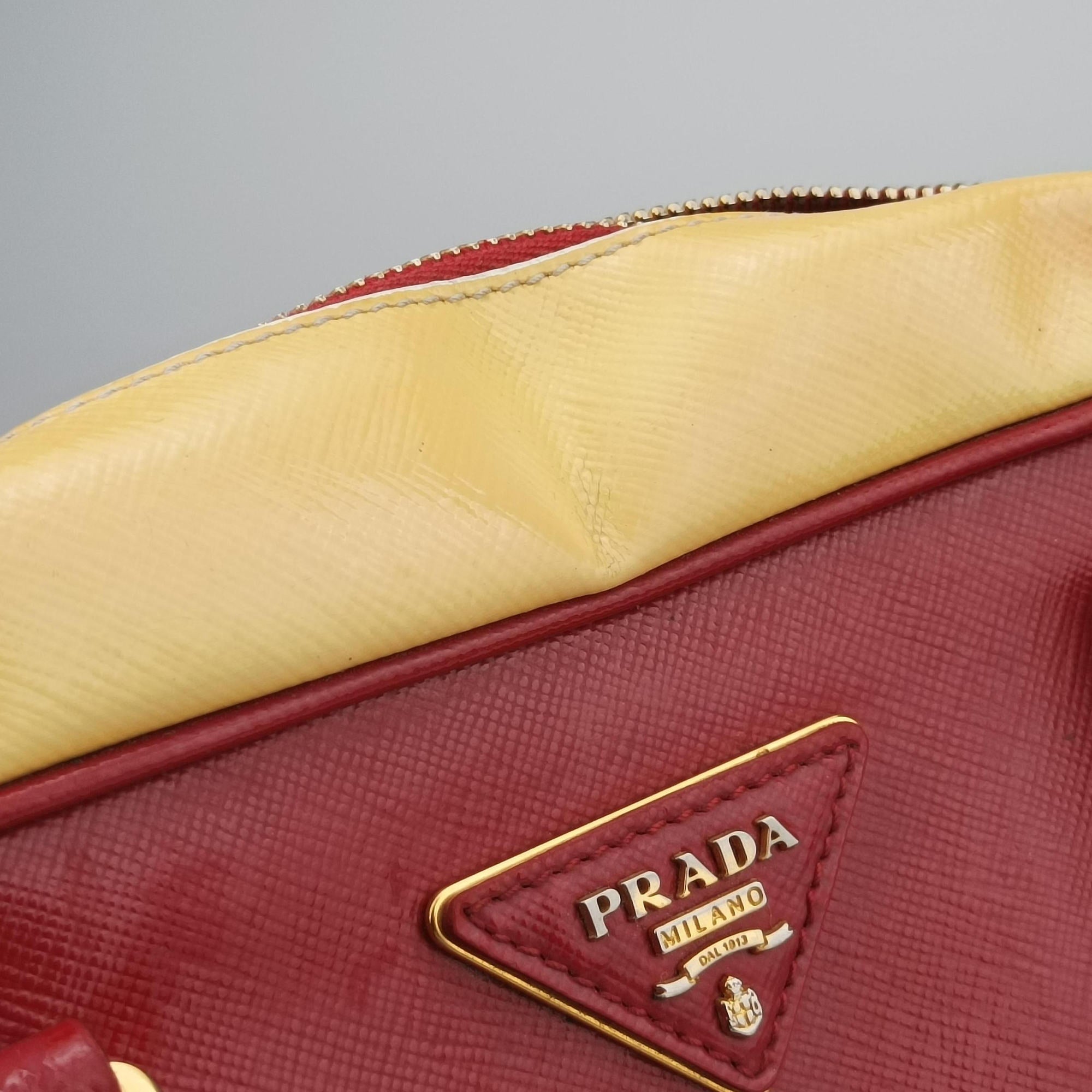 Vintage Prada Triangle logo Red×Yellow Patent  shoulderbag | stylenewstar