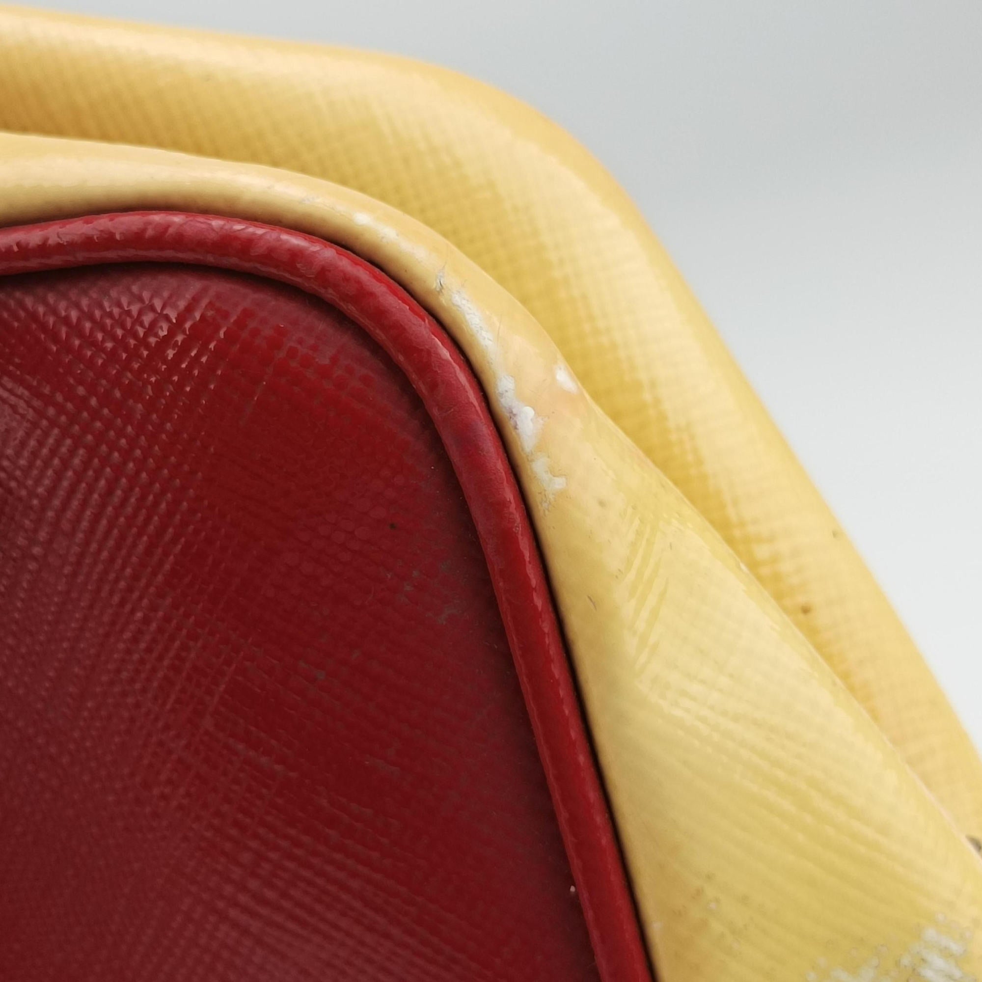 Vintage Prada Triangle logo Red×Yellow Patent  shoulderbag | stylenewstar