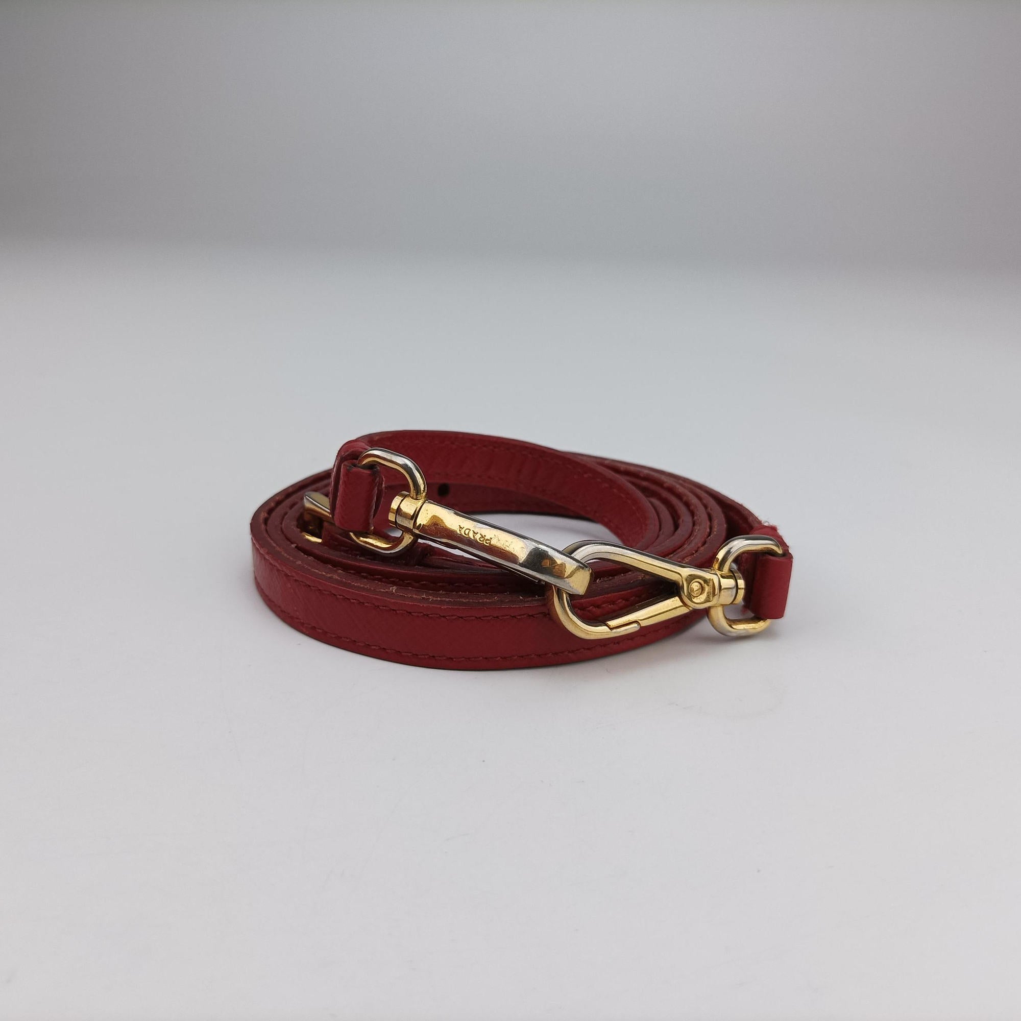 Vintage Prada Triangle logo Red×Yellow Patent  shoulderbag | stylenewstar