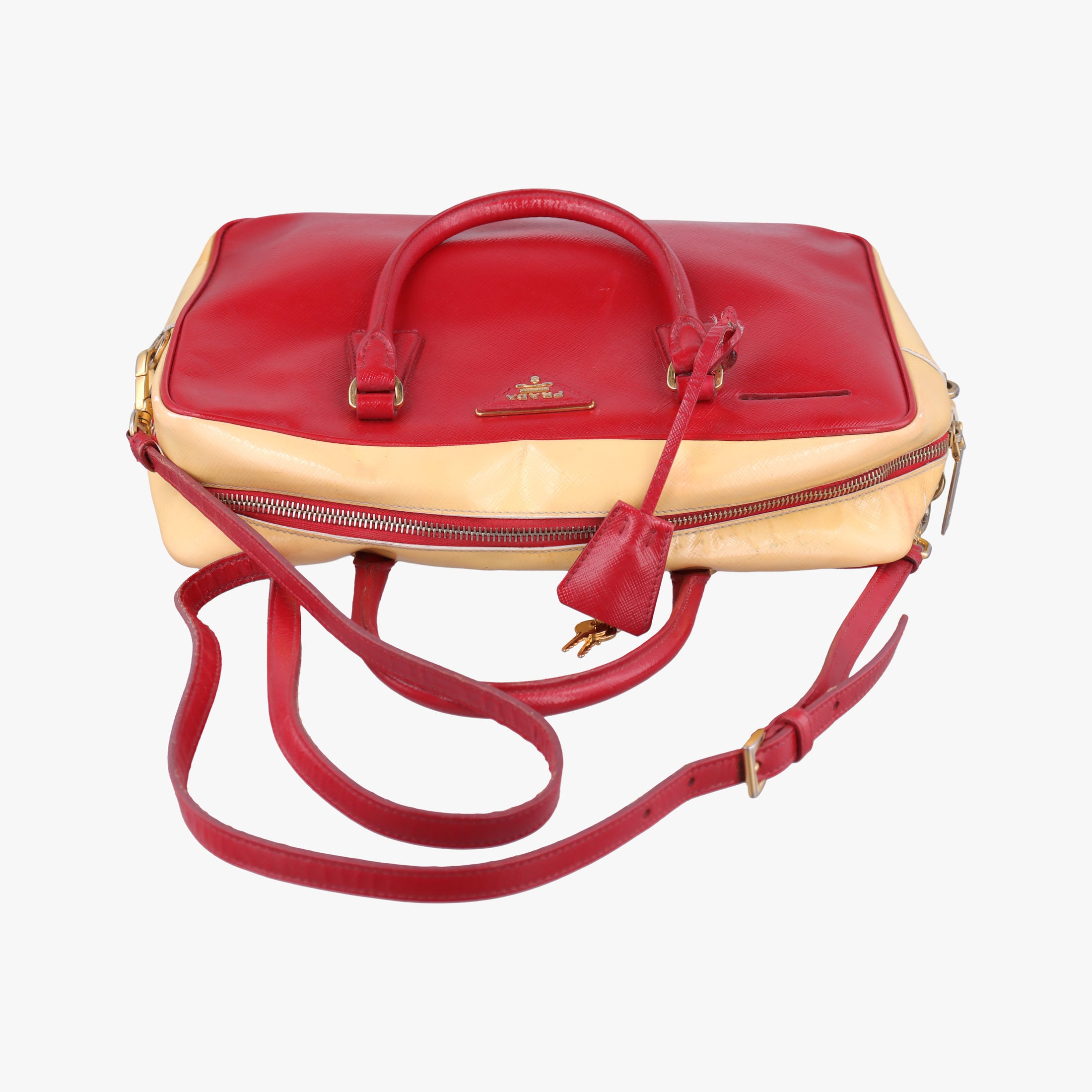 Vintage Prada Triangle logo Red×Yellow Patent  shoulderbag | stylenewstar