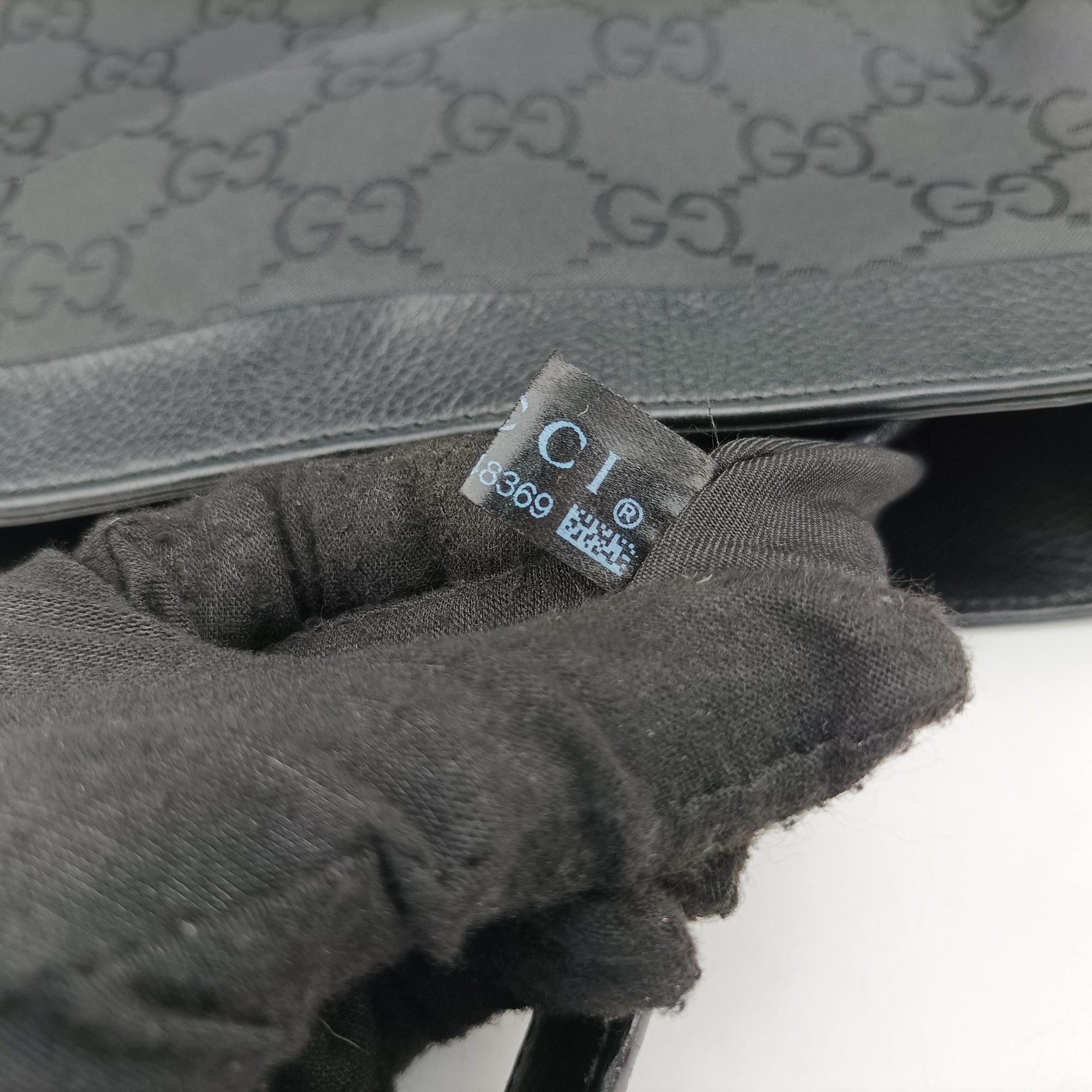 Secondhand Gucci GG Canvas Black canvas 143745 shoulderbag | stylenewstar