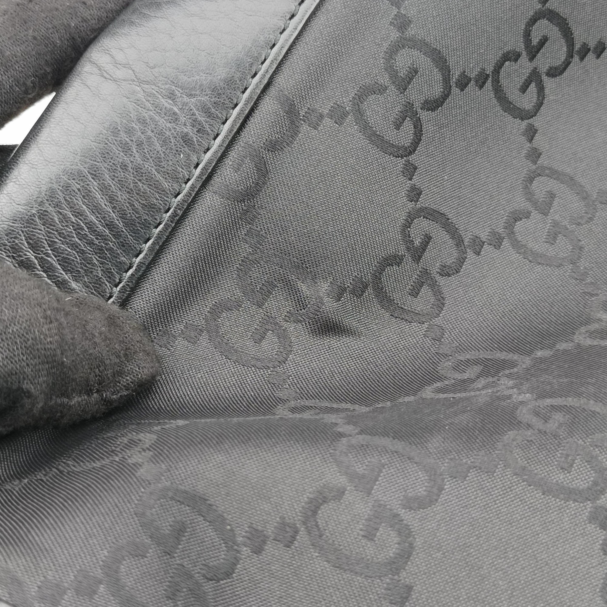 Secondhand Gucci GG Canvas Black canvas 143745 shoulderbag | stylenewstar