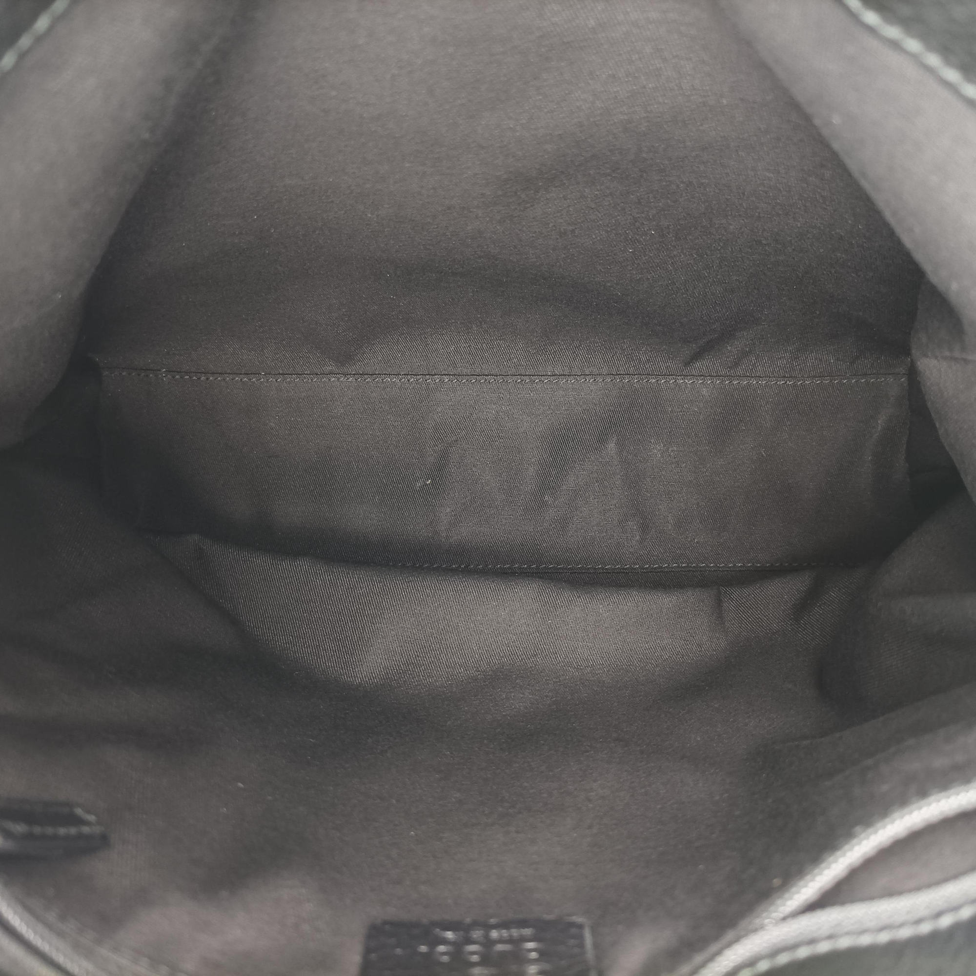 Secondhand Gucci GG Canvas Black canvas 143745 shoulderbag | stylenewstar