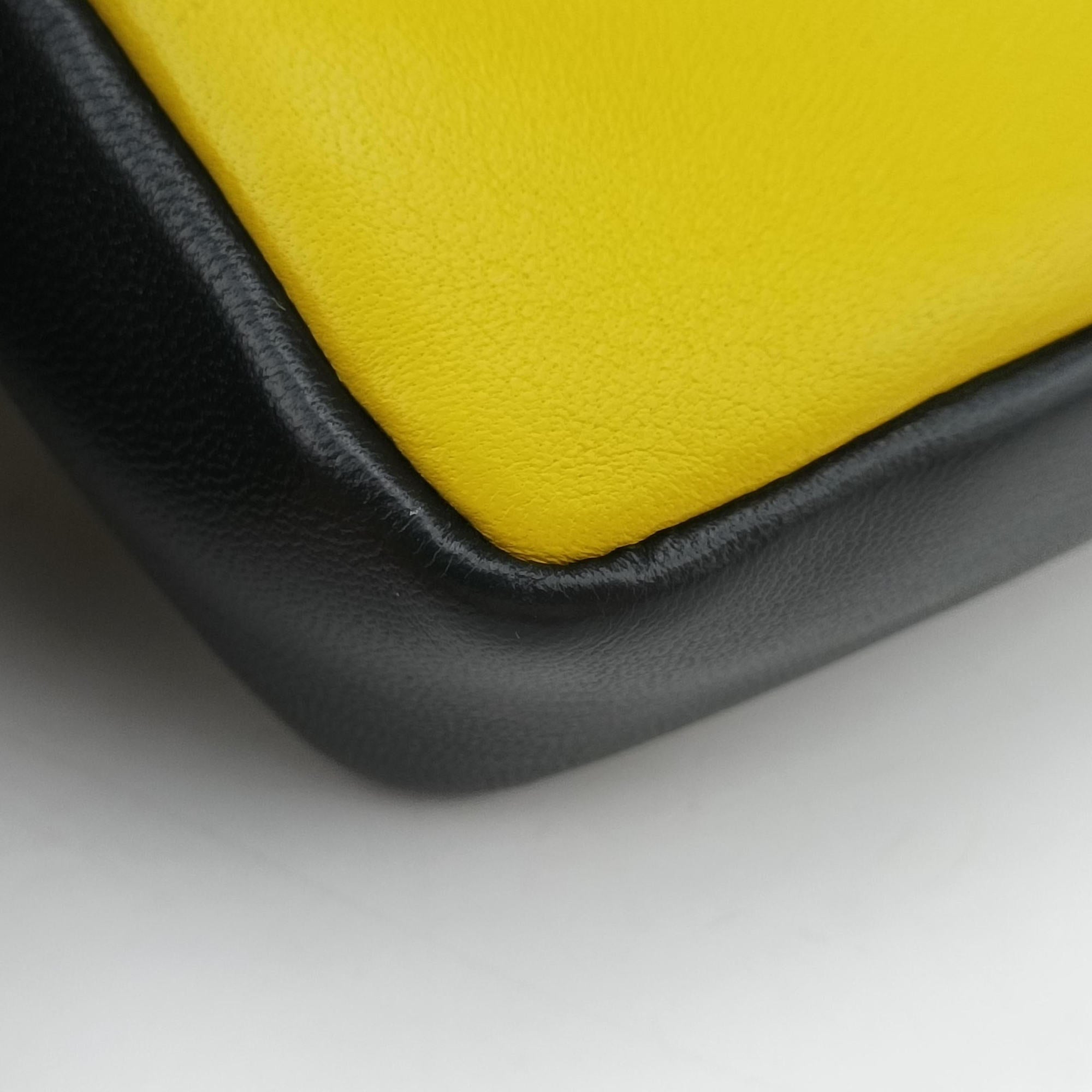 Pre-owned Fendi Mini Be Baguette Yellow × Black Leather 8M0315 shoulderbag | stylenewstar