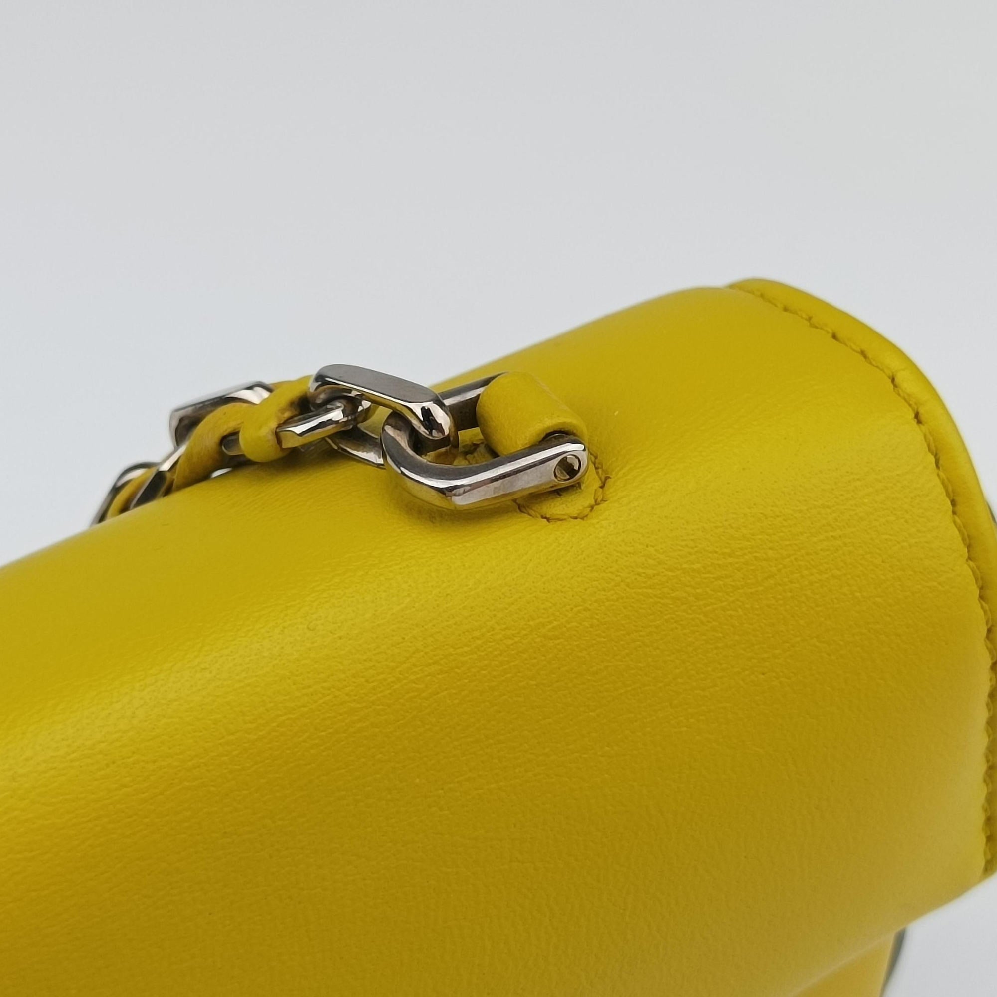 Pre-owned Fendi Mini Be Baguette Yellow × Black Leather 8M0315 shoulderbag | stylenewstar