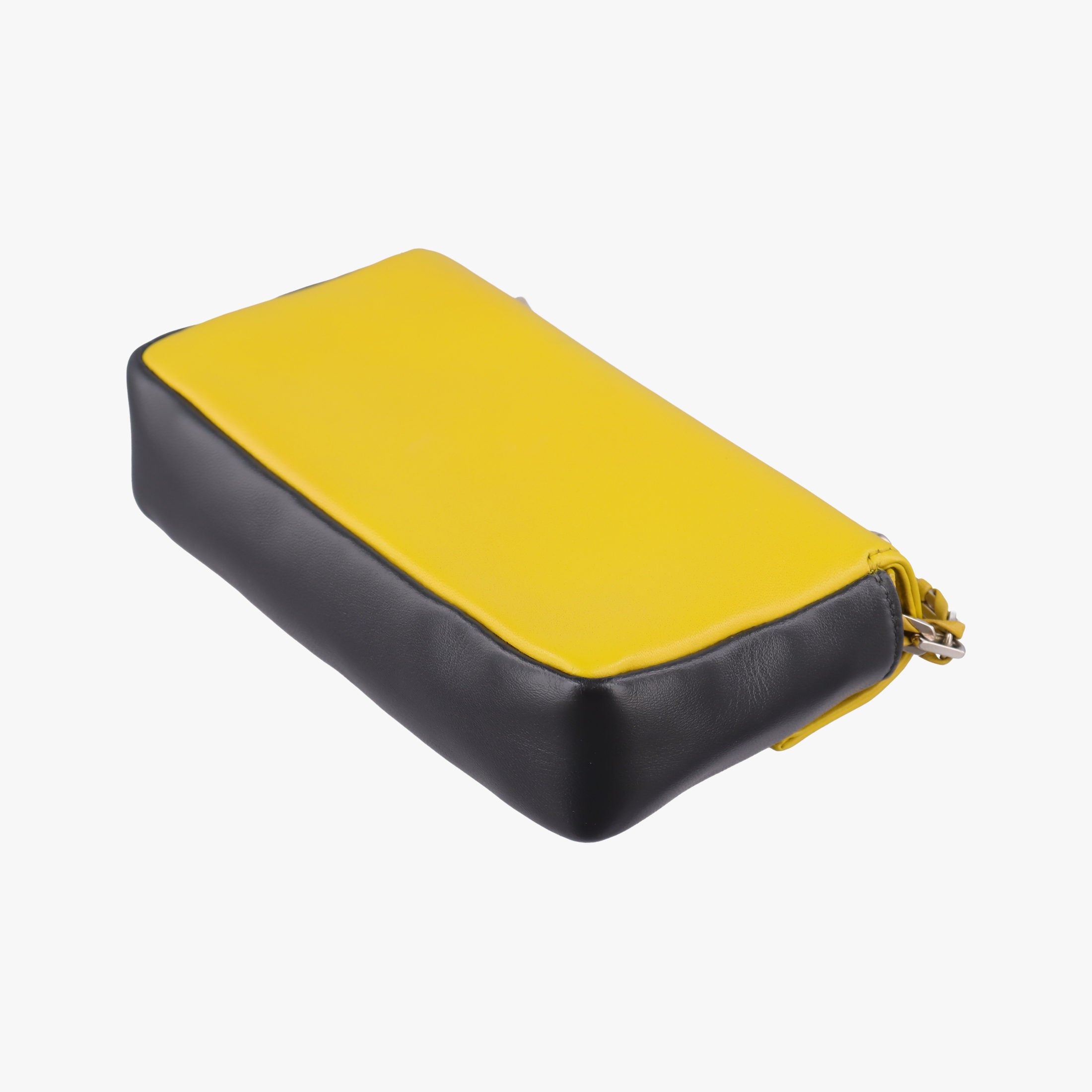 Pre-owned Fendi Mini Be Baguette Yellow × Black Leather 8M0315 shoulderbag | stylenewstar