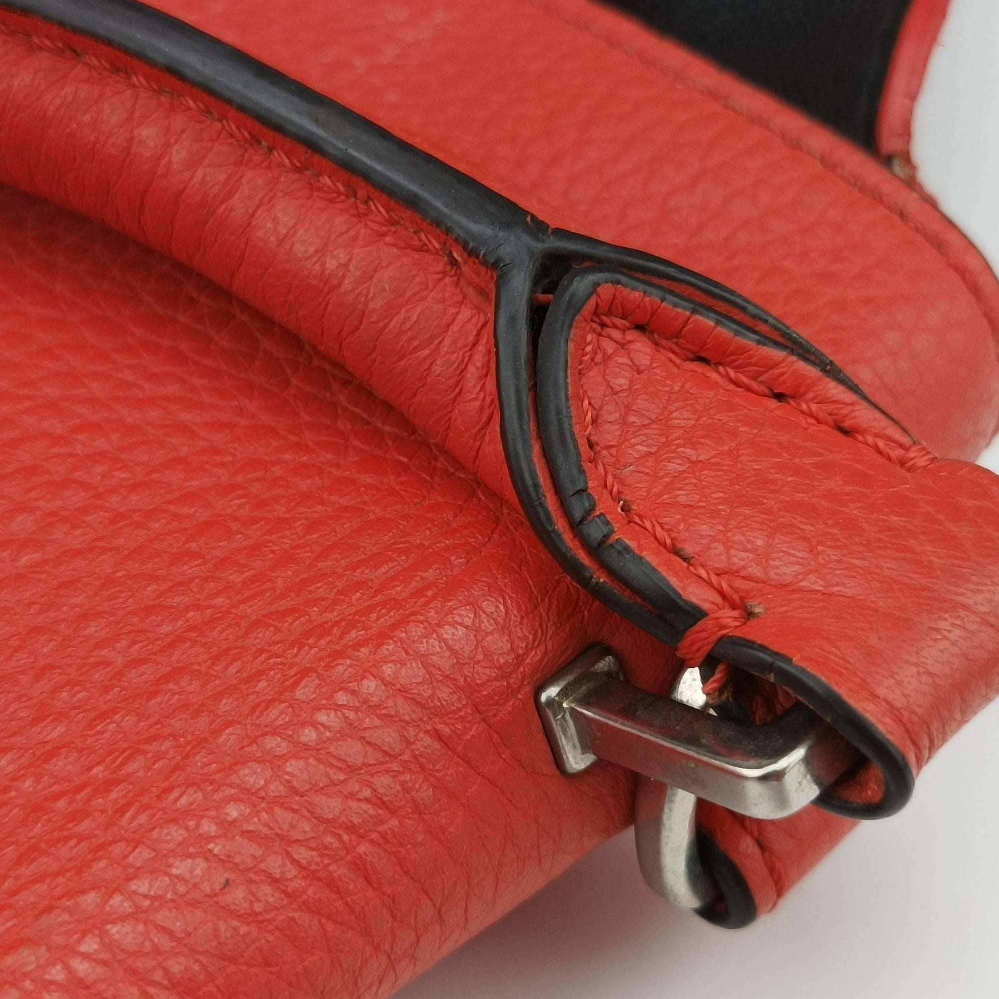 Vintage Celine Trapeze Orange Suede×leather  shoulderbag | stylenewstar