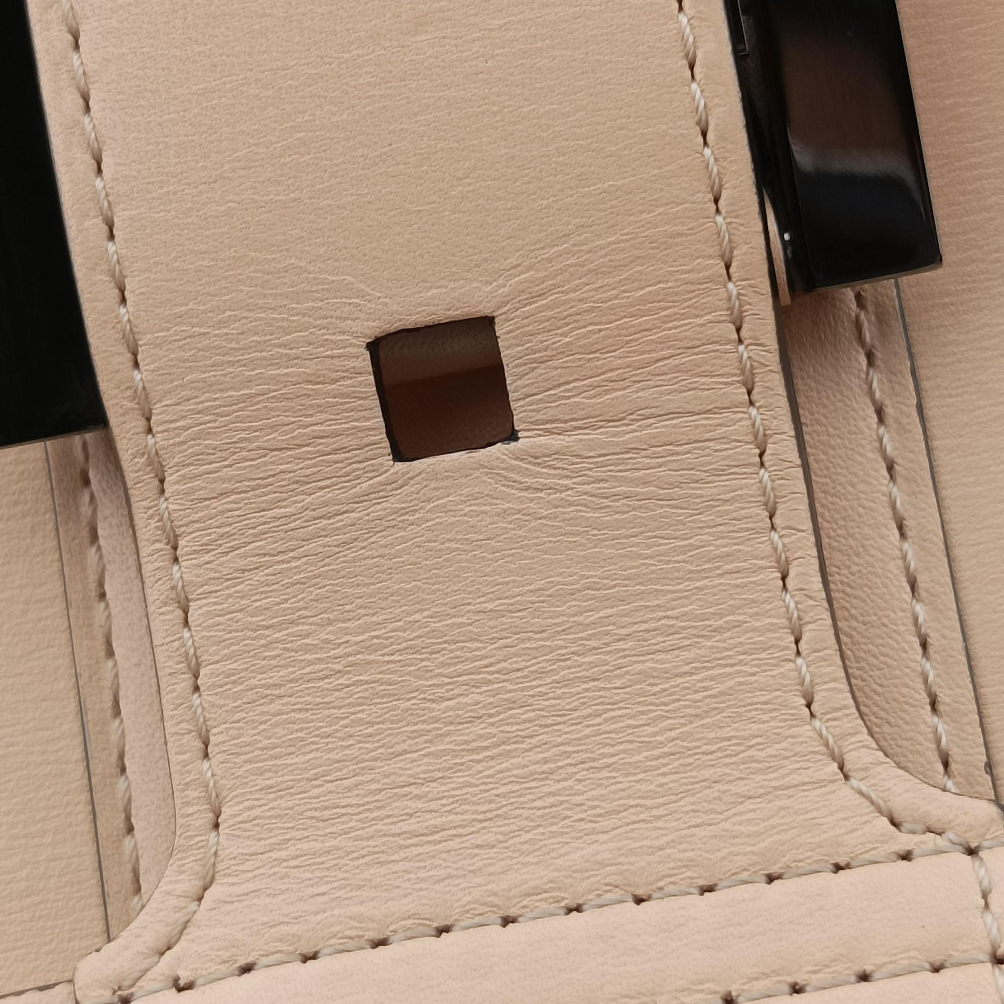 Vintage Delvaux Brillant Beige Leather  handbag | stylenewstar