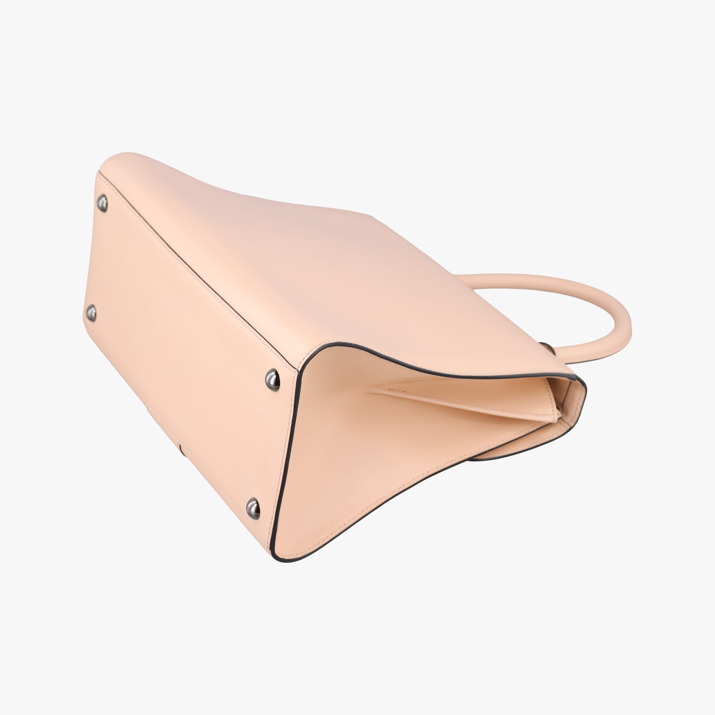 Vintage Delvaux Brillant Beige Leather  handbag | stylenewstar